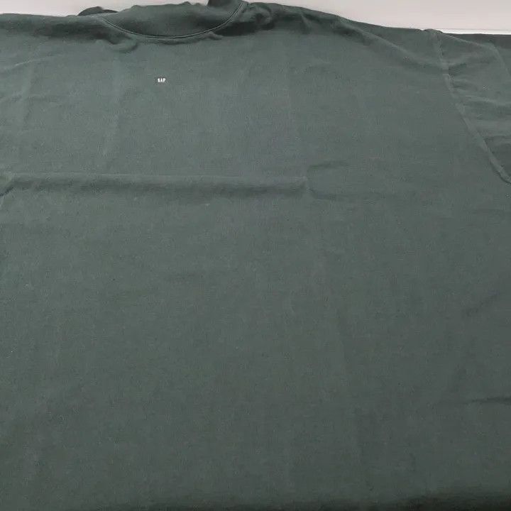 Balenciaga Balenciaga YEEZY x Gap x Balenciaga 3/4 Sleeve Tee -2507 Size US L / EU 52-54 / 3 - 2 Thumbnail