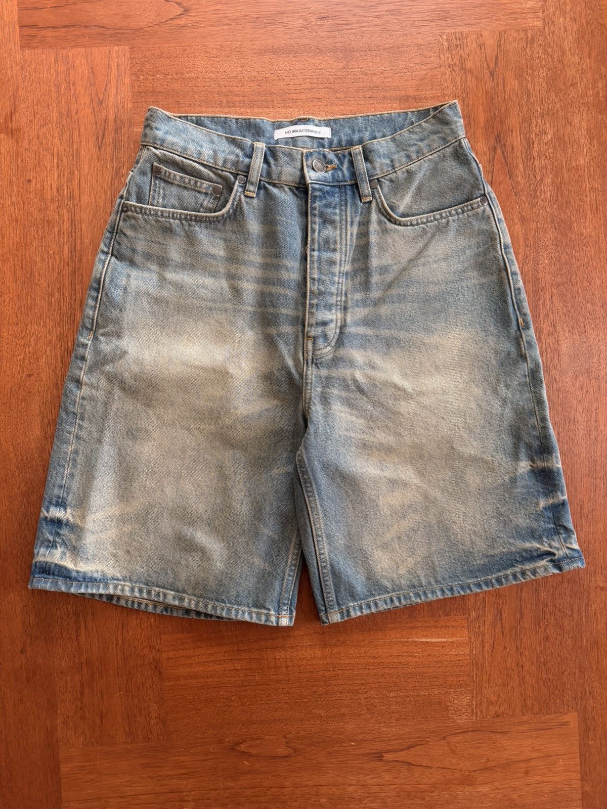 No Maintenance Sand wash denim shorts