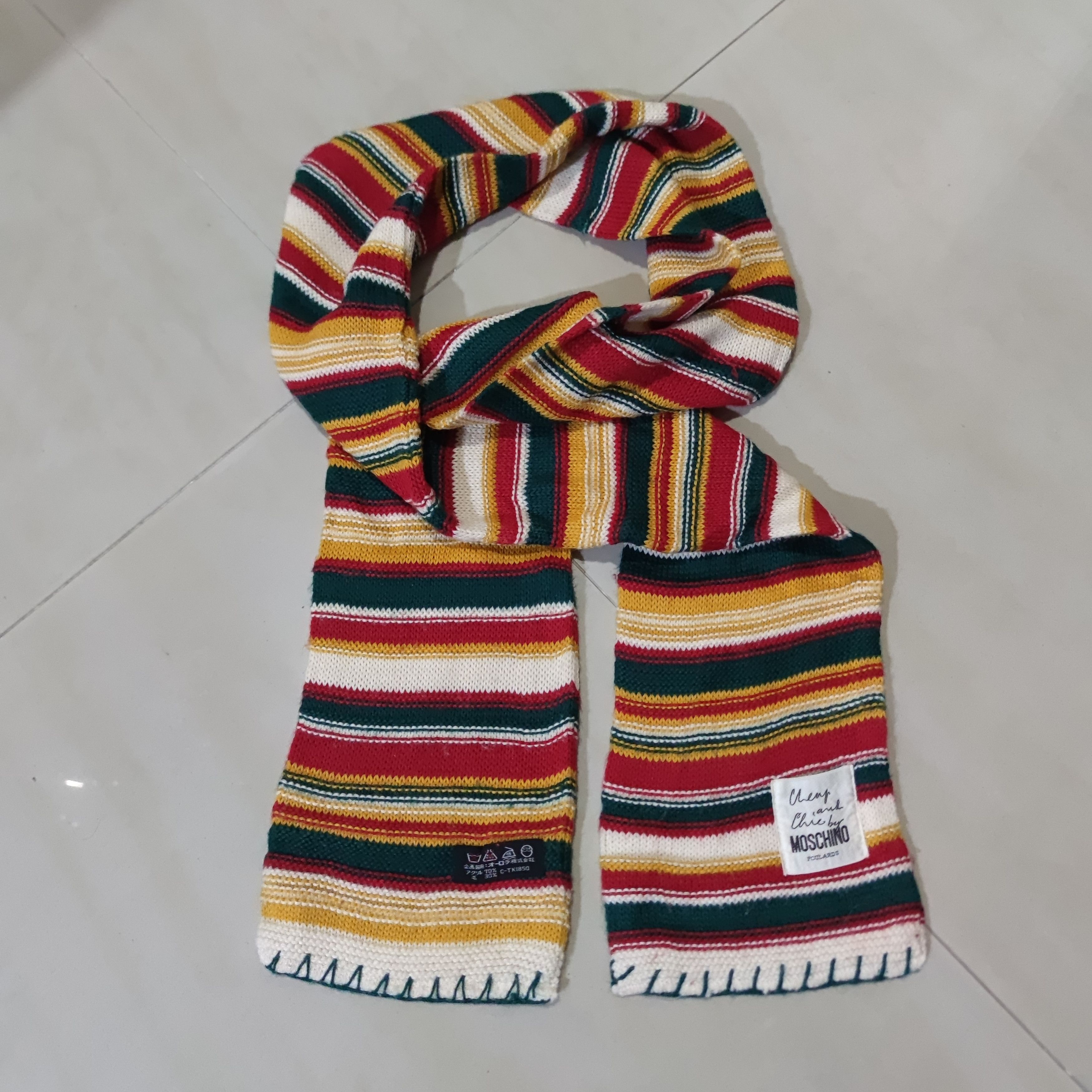 Moschino MOSCHINO CHEAP AND CHIC FOULARDS Size ONE SIZE - 1 Thumbnail