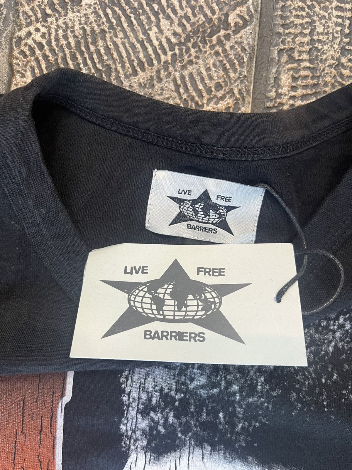 Barriers New Barriers Mohammad Ali T-Shirt Black Sz. Medium Size US M / EU 48-50 / 2 - 3 Thumbnail