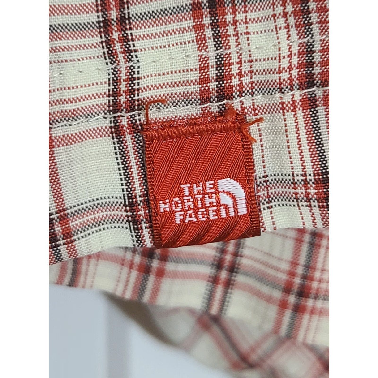 The North Face The North Face Men's Red Plaid Short Sleeve Button Down Shirt L Large Size US L / EU 52-54 / 3 - 3 Thumbnail