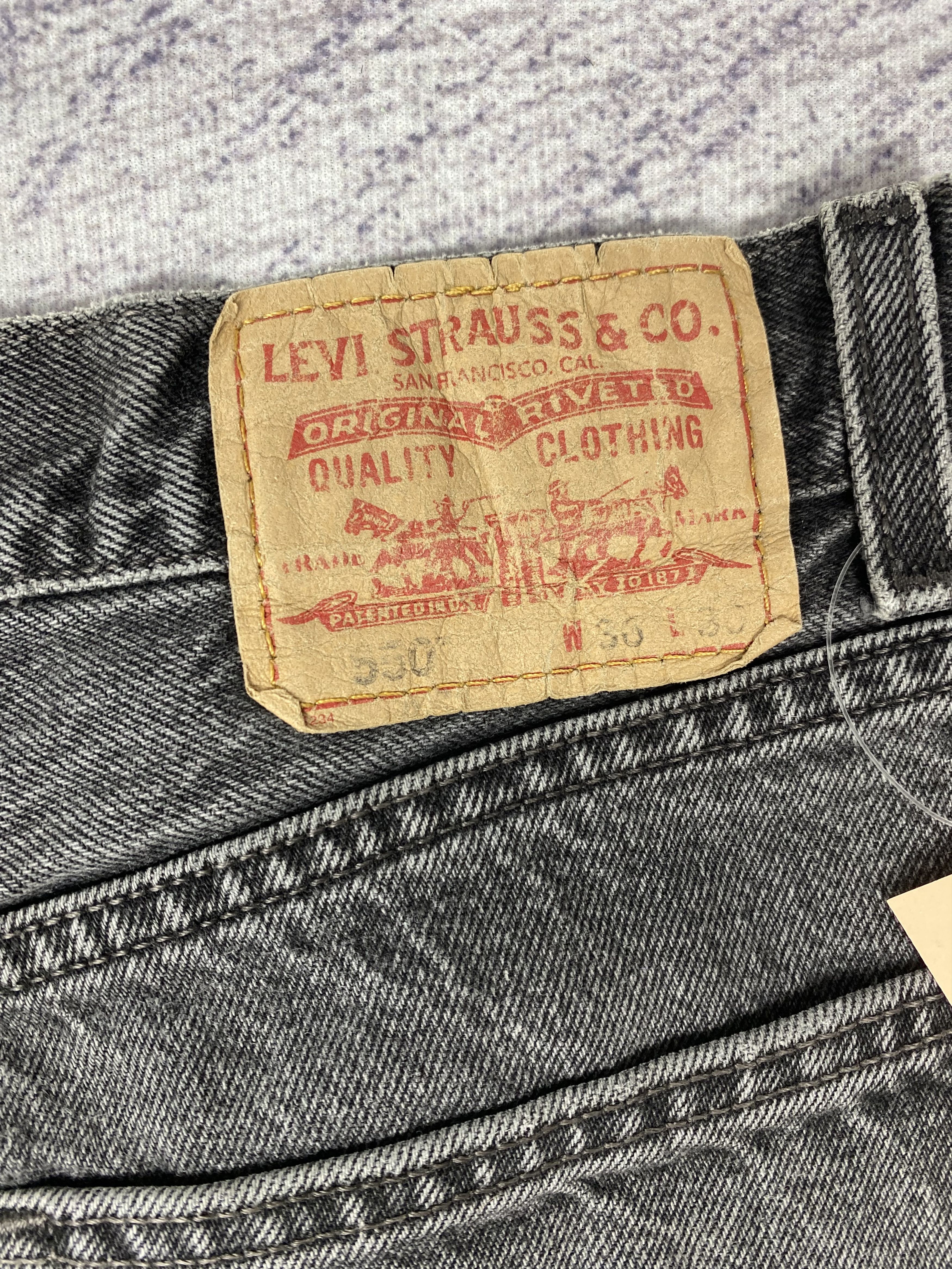Levi's Vintage Levi's 550 Relaxed Fit Black Denim Jeans PT0482 Size US 36 / EU 52 - 14 Thumbnail