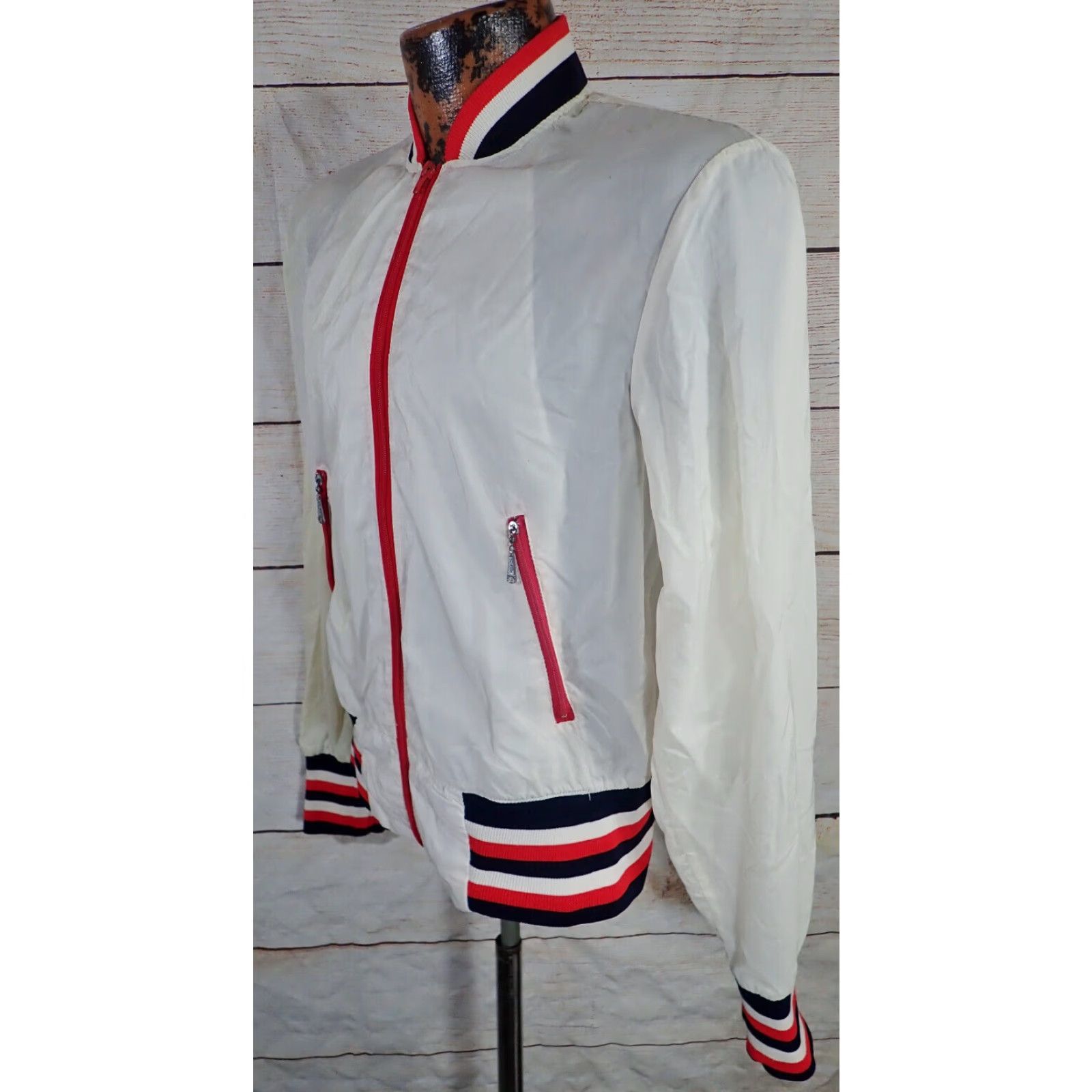 Vintage VINTAGE 80s CAMPUS Outerwear Full Zip White Satin Windbreaker Jacket USA M Size US M / EU 48-50 / 2 - 2 Thumbnail