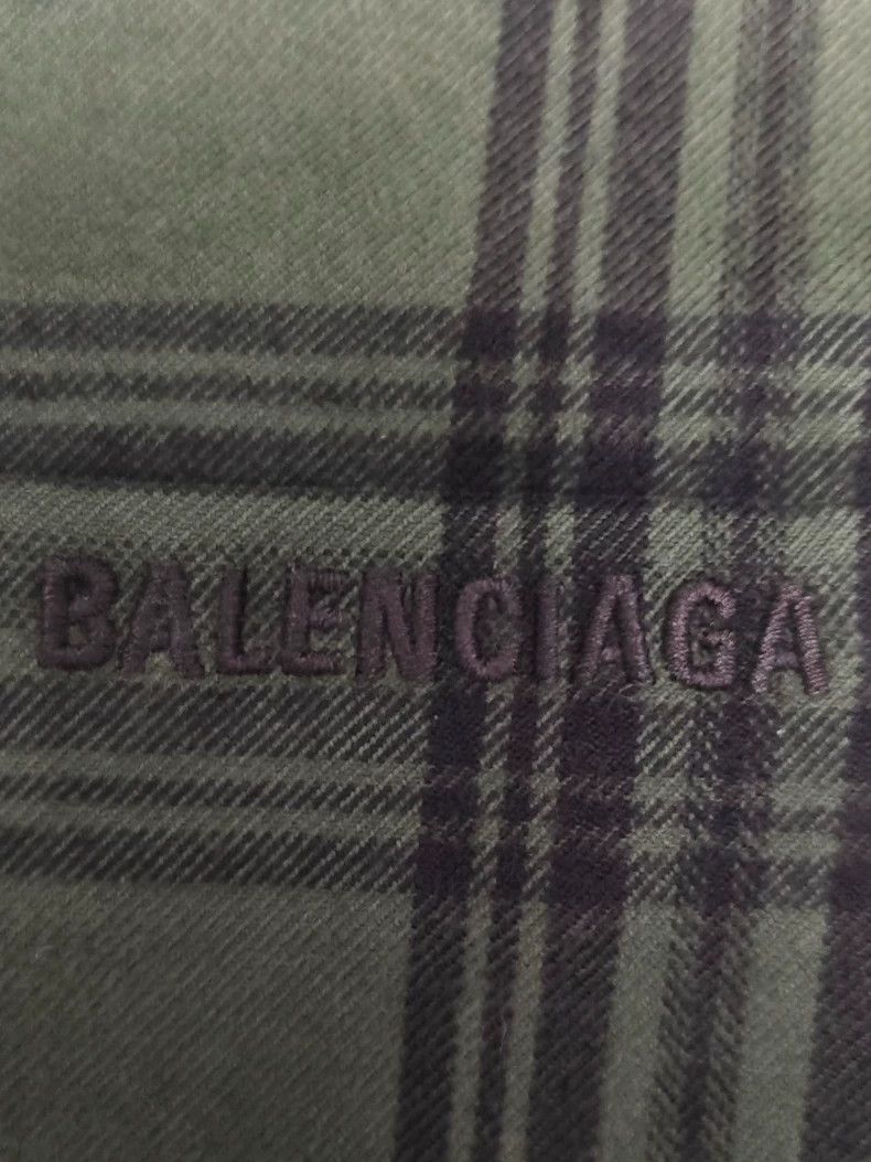 Balenciaga Balenciaga size 1 24ss Destroy Faded Flannel Plaid Hooded S Size US S / EU 44-46 / 1 - 3 Thumbnail