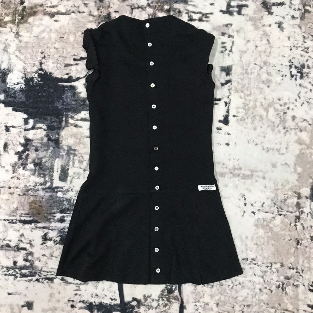 Japanese Brand × Mademoiselle Non Non Madmoiselle Non Non Button Up Back Sleeveless Dress Shirt Size XS / US 0-2 / IT 36-38 - 5 Thumbnail