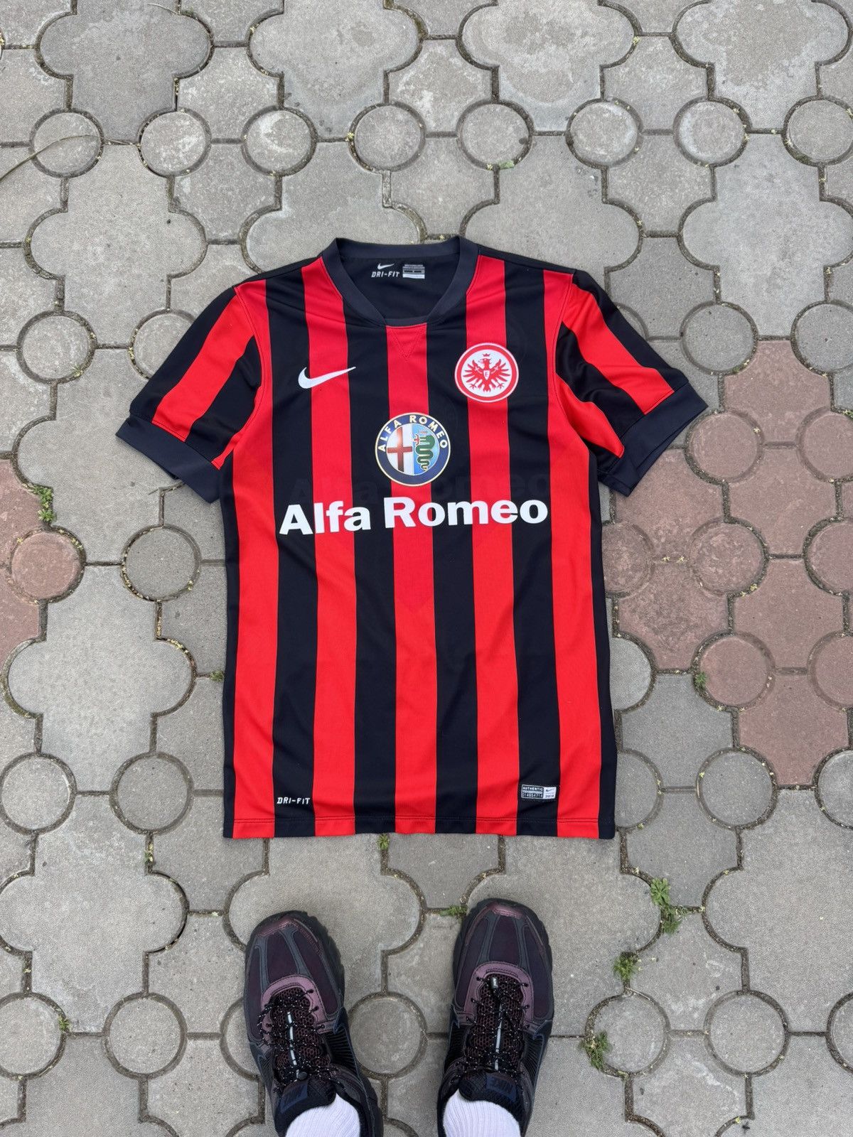 Nike Nike Eintracht Frankfurt 2014-2015 Home Jersey Size US S / EU 44-46 / 1 - 3 Thumbnail