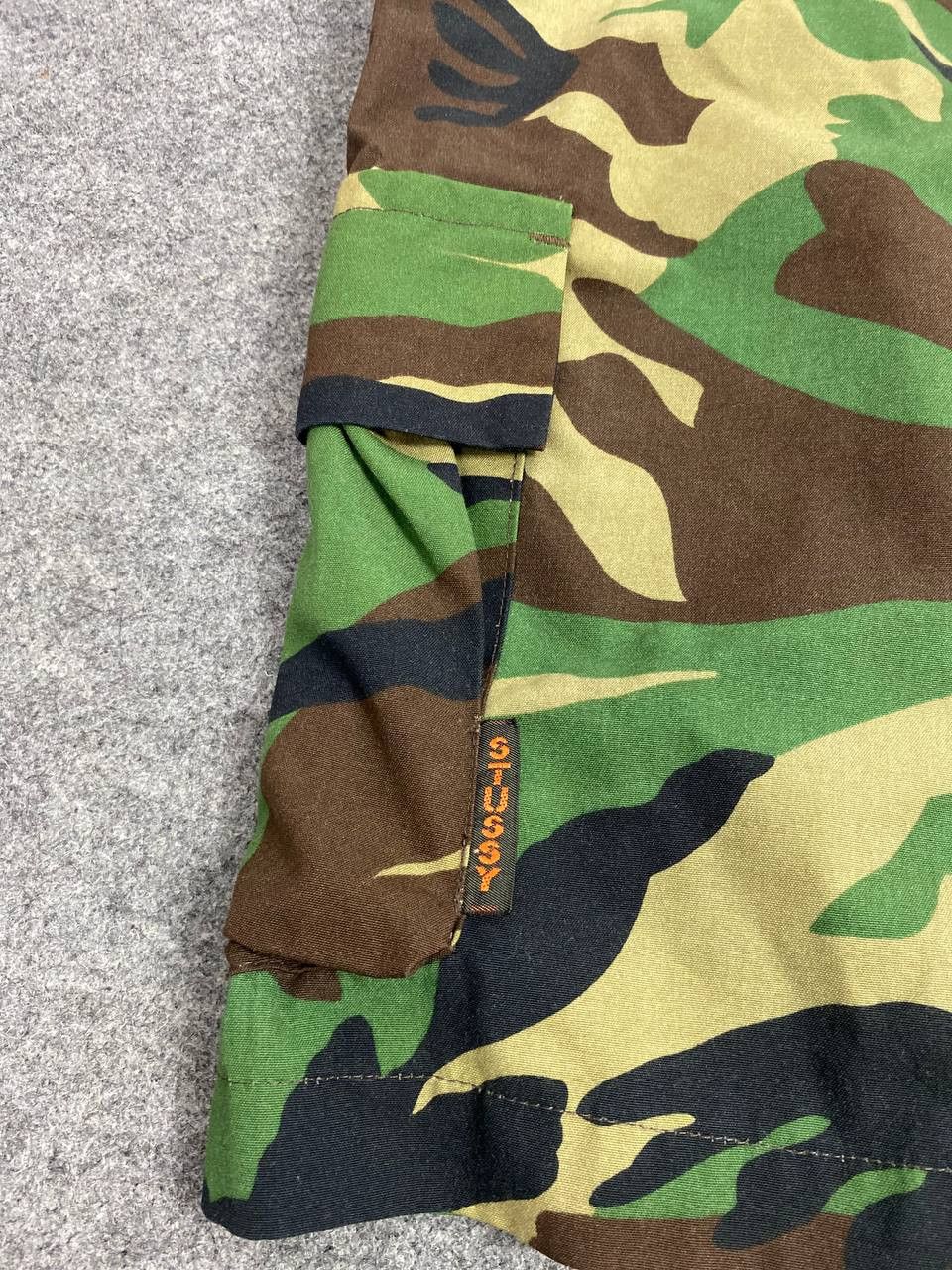 Stussy vintage stussy camo shorts embroided logo Size US 40 / EU 56 - 2 Thumbnail