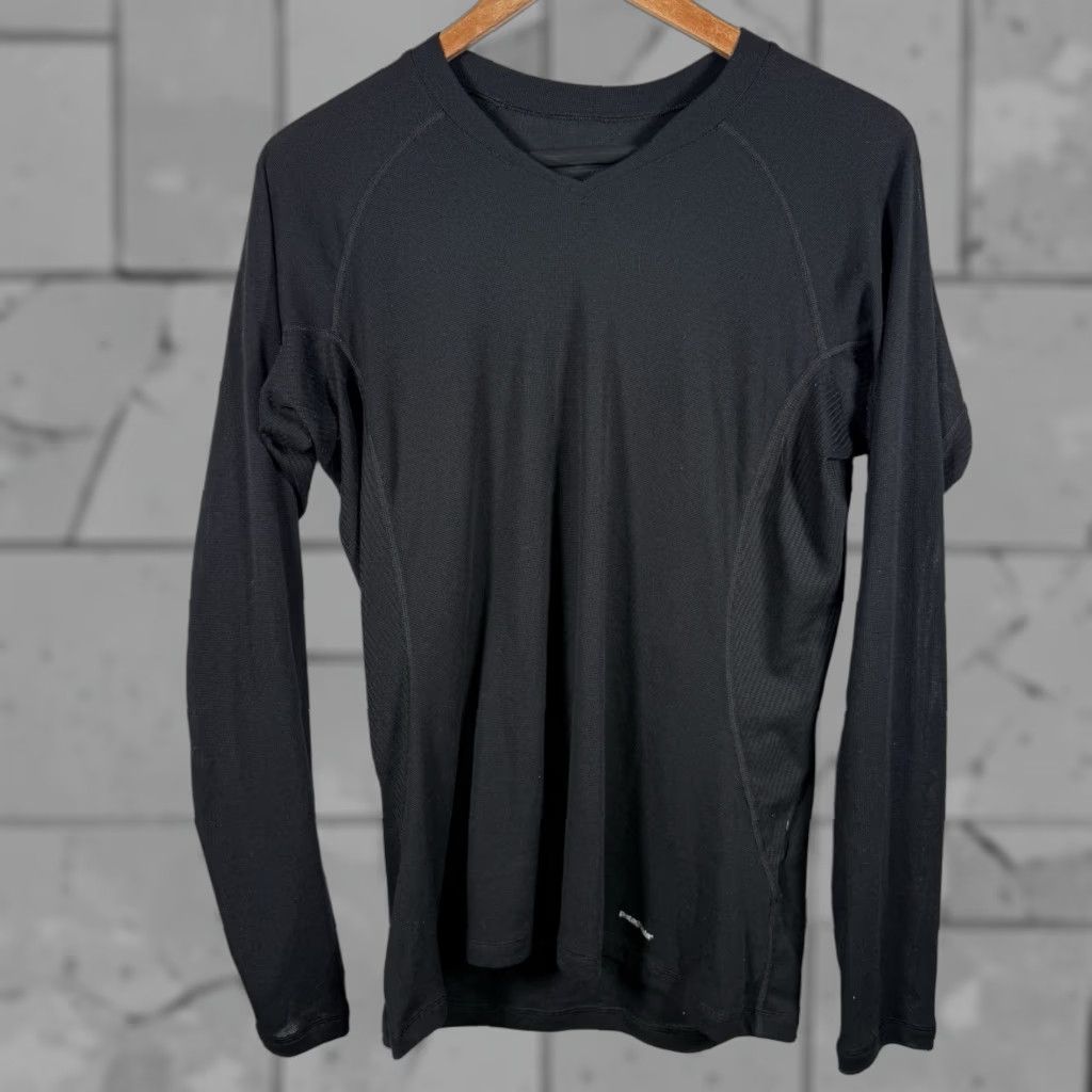 Patagonia Patagonia Black Long Sleeve Athletic Shirt Womens Size L Size L / US 10 / IT 46 - 1 Thumbnail