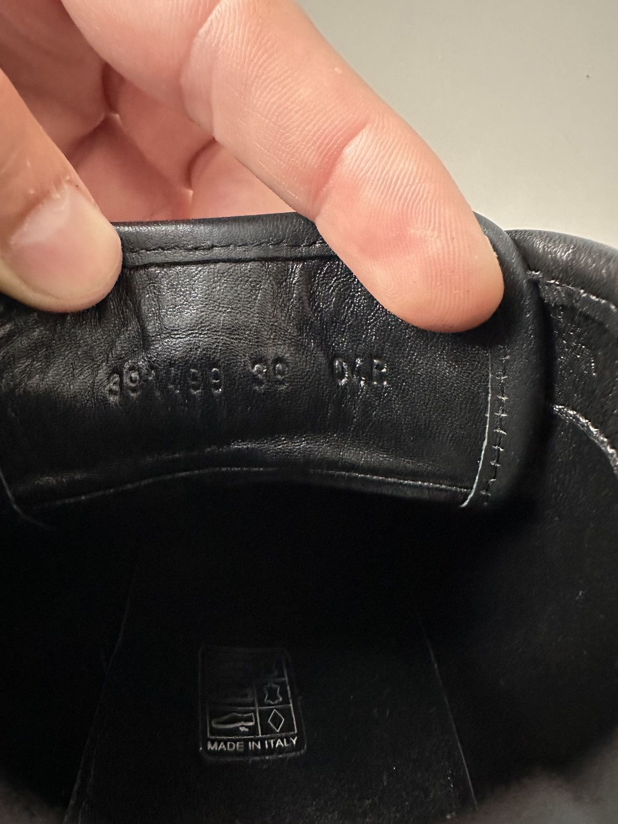 Gucci GUCCI micro guccissima black leather sneakers 391499 Size US 9.5 / IT 39.5 - 6 Thumbnail