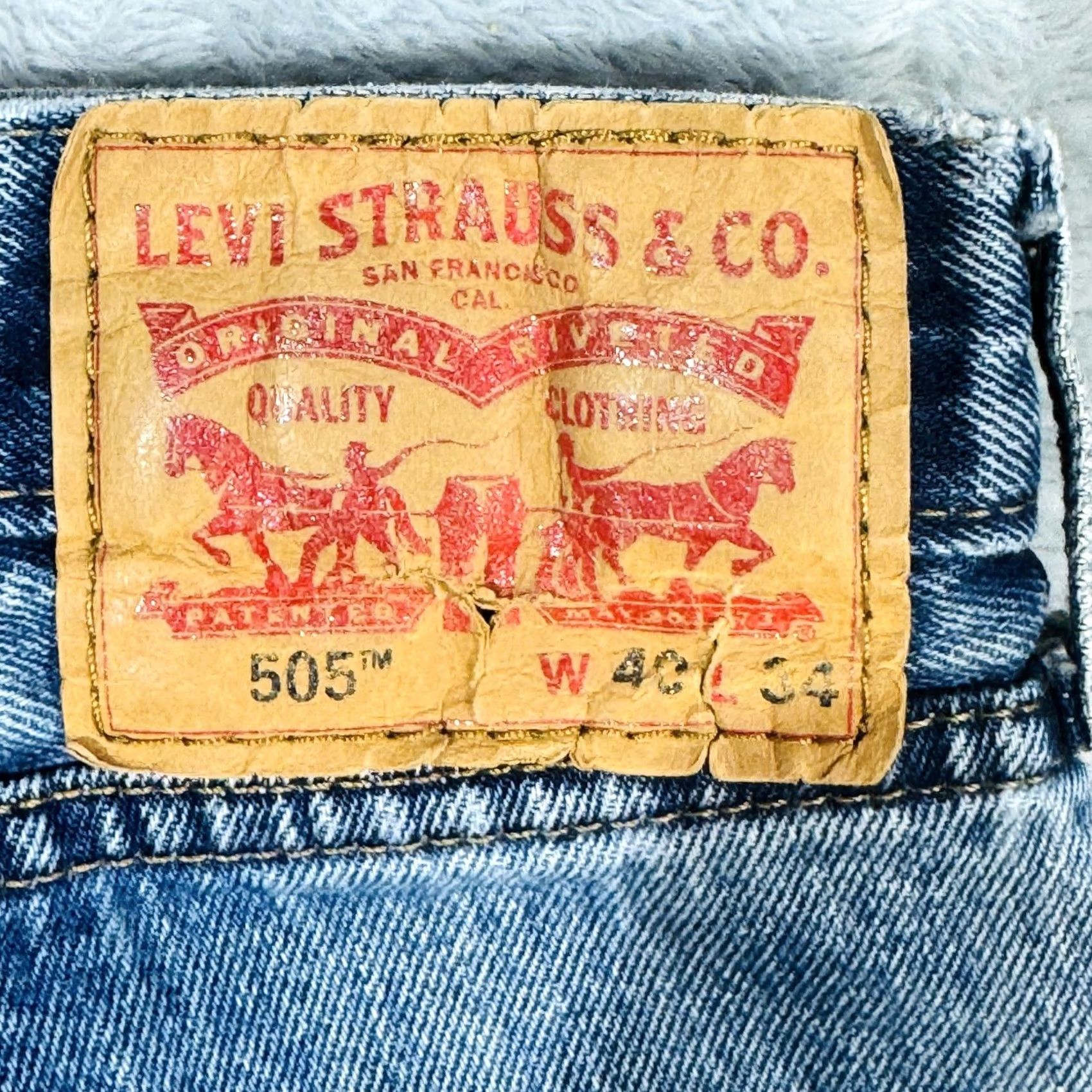 Levi's Levi's 505 Jeans Mens Regular Fit Blue Medium Wash Straight Zip Fly 40x34 Denim Pocket Logo 5-Pocket US Made Size US 40 / EU 56 - 7 Thumbnail