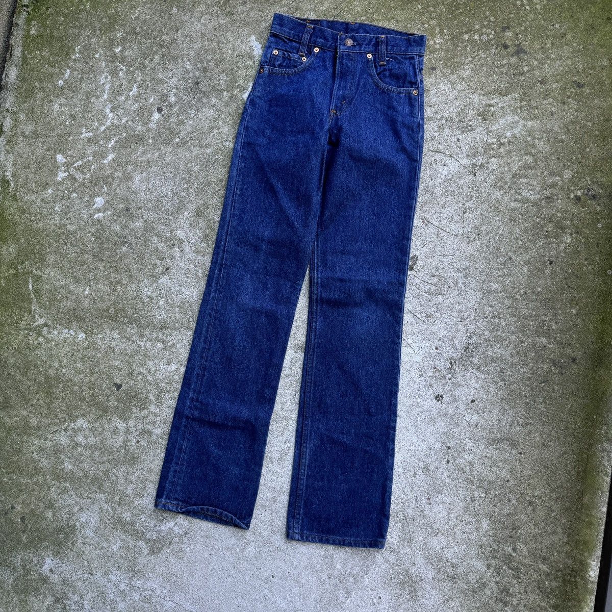 Levi's Vintage 80s Levi's 563 Dark Wash Bootcut Jeans 24x32 Size 24" / US 00 / IT 34 - 9 Thumbnail