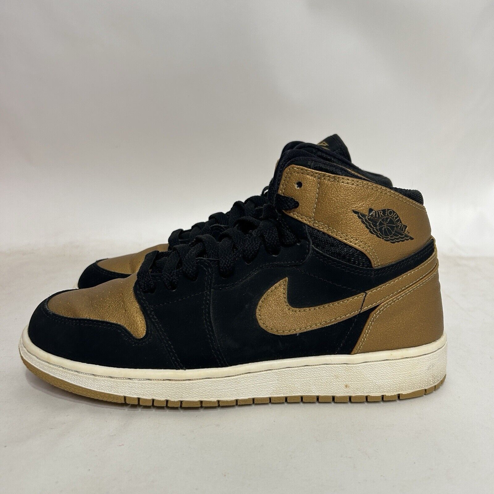 Nike Nike Air Jordan 1 High Retro BG “Melo/Black Gold” 2024 Size US 7.5 / IT 37.5 - 6 Thumbnail