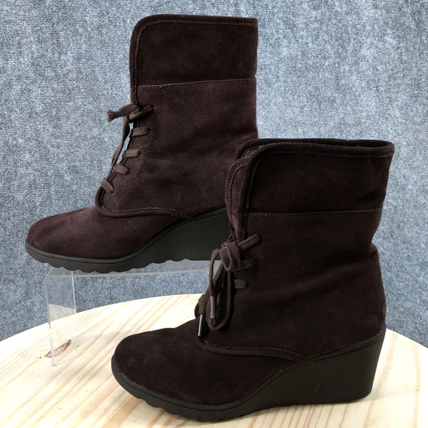 Vintage White Mountain Boots Womens Brown Suede Faux Fur Lined Ankle Bootie Lace Up Size 10 M Size US 10 / IT 40 - 2 Thumbnail