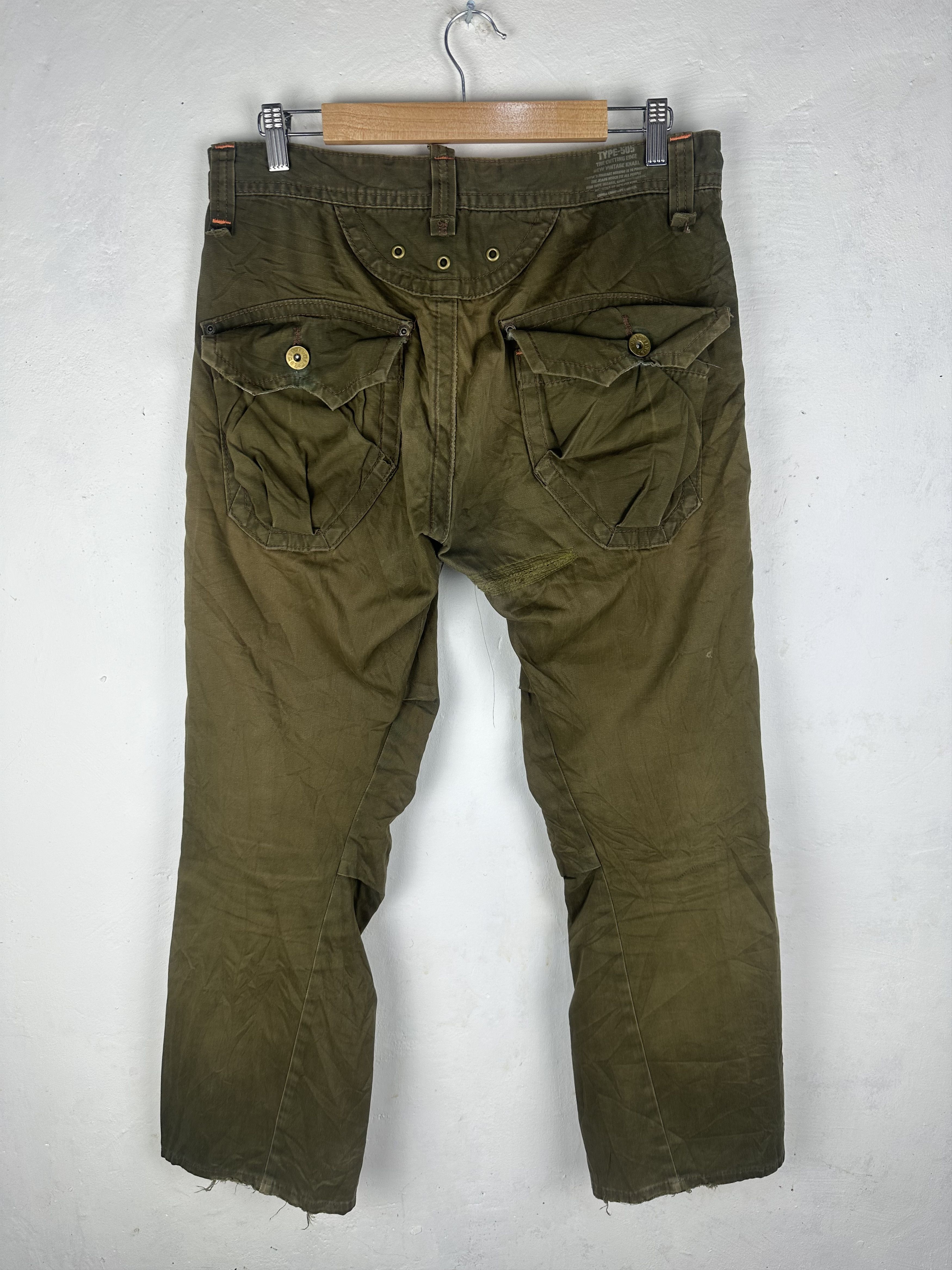Edwin CARGO PANTS EDWIN TWIST LEG CARGO PANTS MULTIPOCKET Size US 32 / EU 48 - 2 Thumbnail