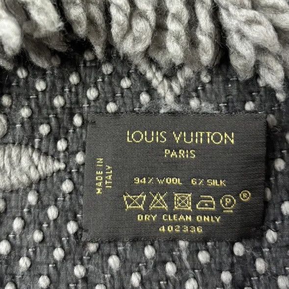 Louis Vuitton Louis Vuitton Logomania Wool Scarf Size ONE SIZE - 8 Thumbnail