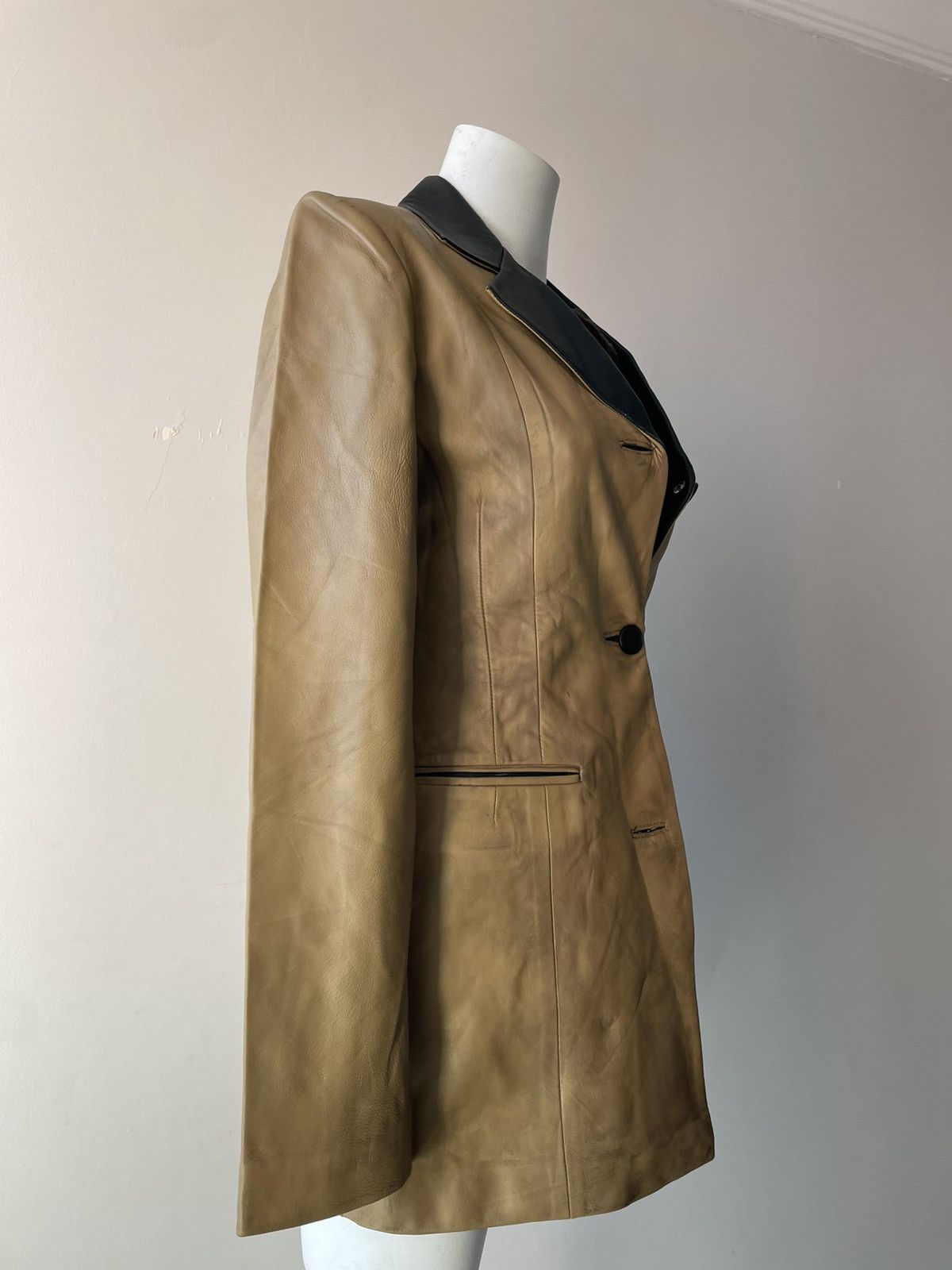Vintage Vintage leather jacket Size M / US 6-8 / IT 42-44 - 13 Thumbnail
