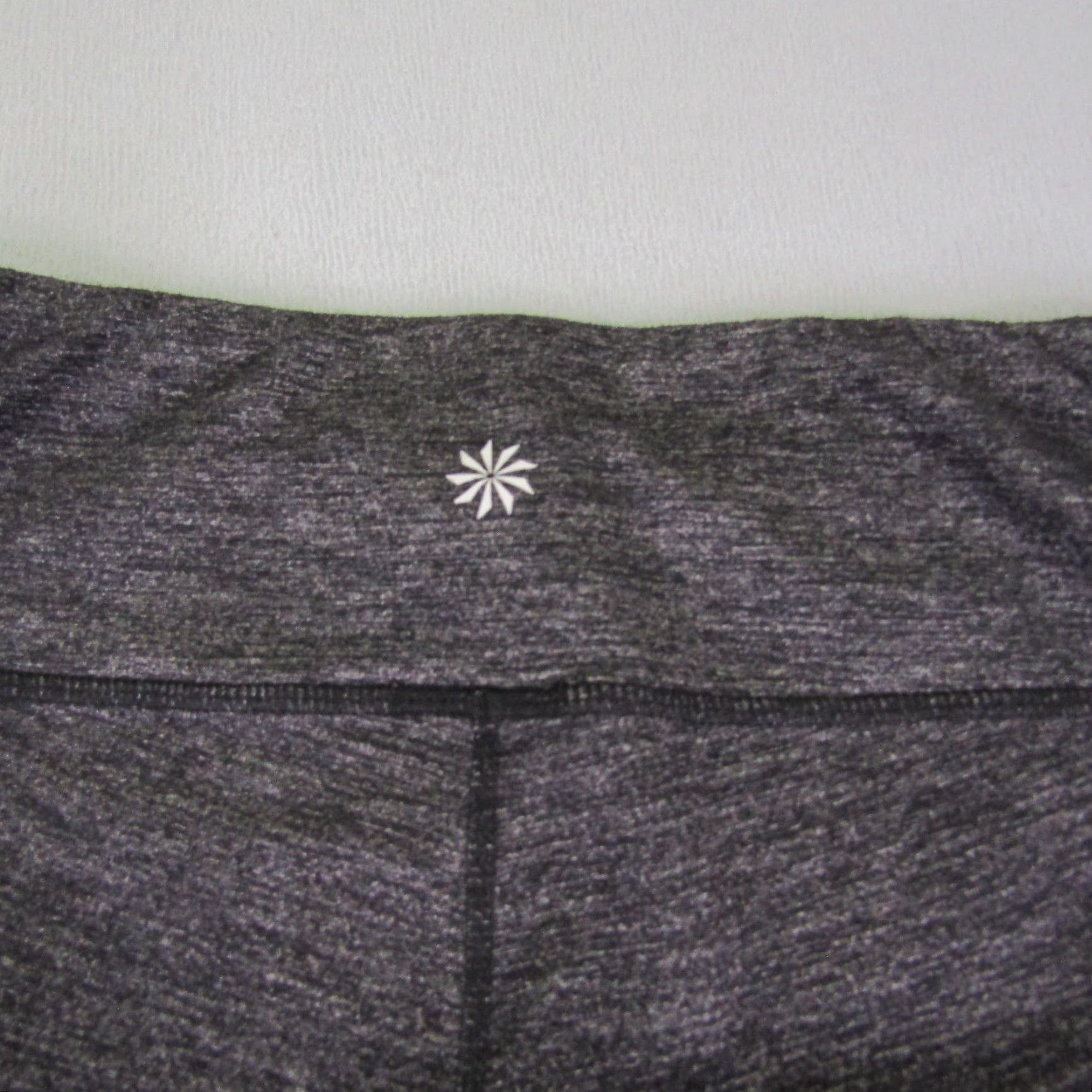 Athleta Athleta Leggings Womens Small Gray Mid Calf Cropped Athletic Yoga workout Pants Size 28" / US 6 / IT 42 - 5 Thumbnail