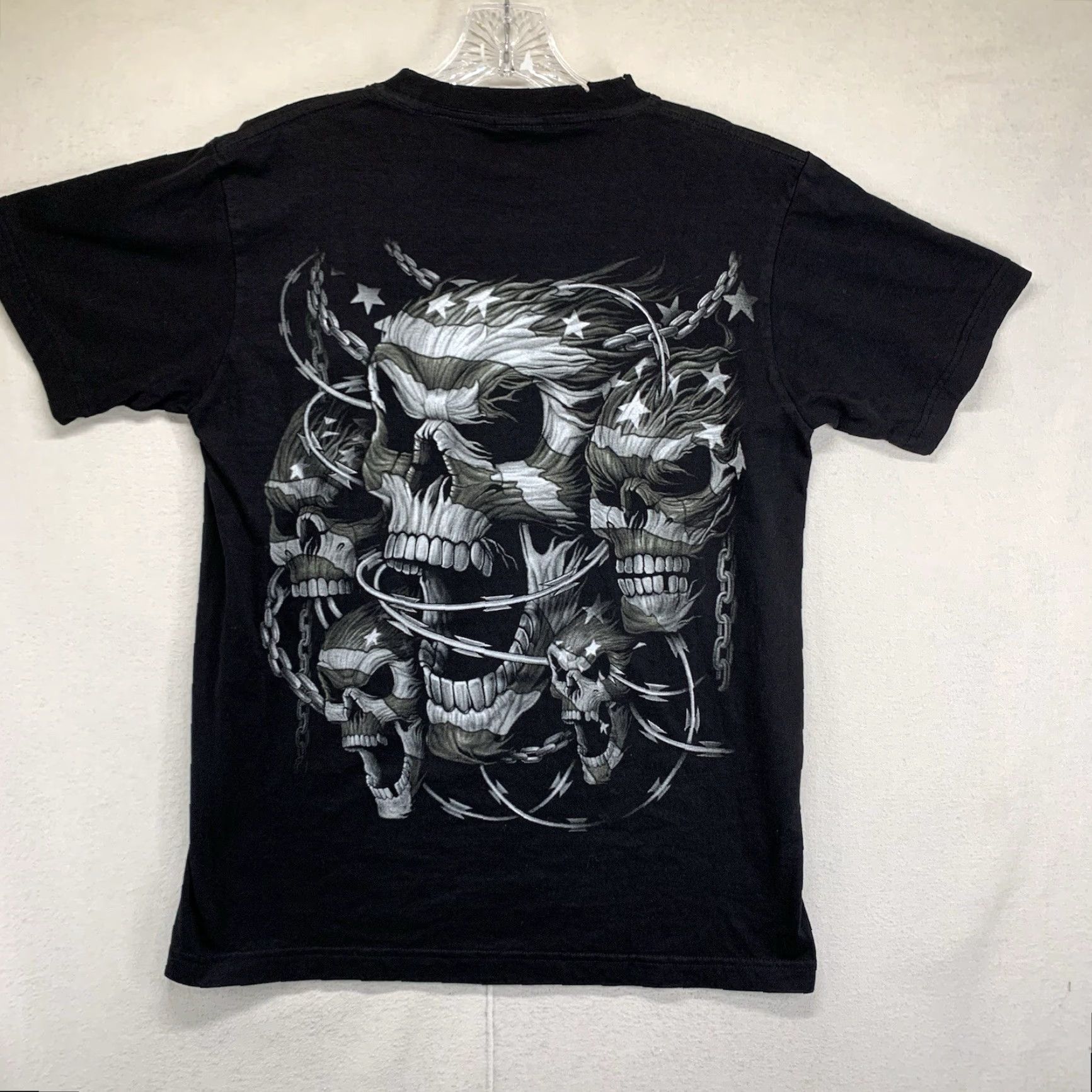 Doublet VINTAGE HERO BUFF Skull Shirt Mens M Short Sleeve Crew Neck Black 2000s 00s Army Biker American Flag Double-Sided Affliction Logo graphic print Size US M / EU 48-50 / 2 - 3 Thumbnail