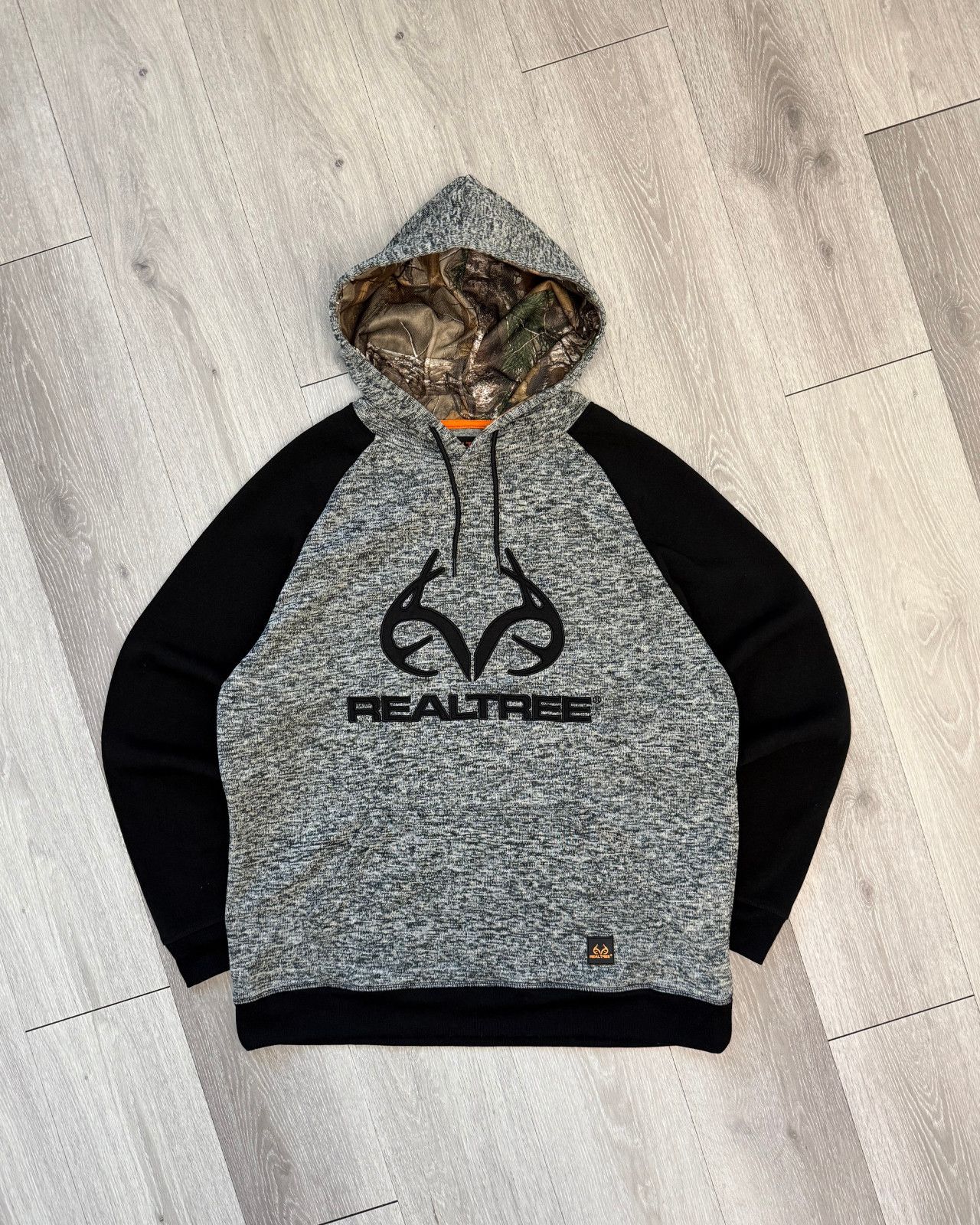 Realtree RealTree Logo Grey/Black Hoodie Sweatshirt - Size XL Size US XL / EU 56 / 4 - 1 Thumbnail