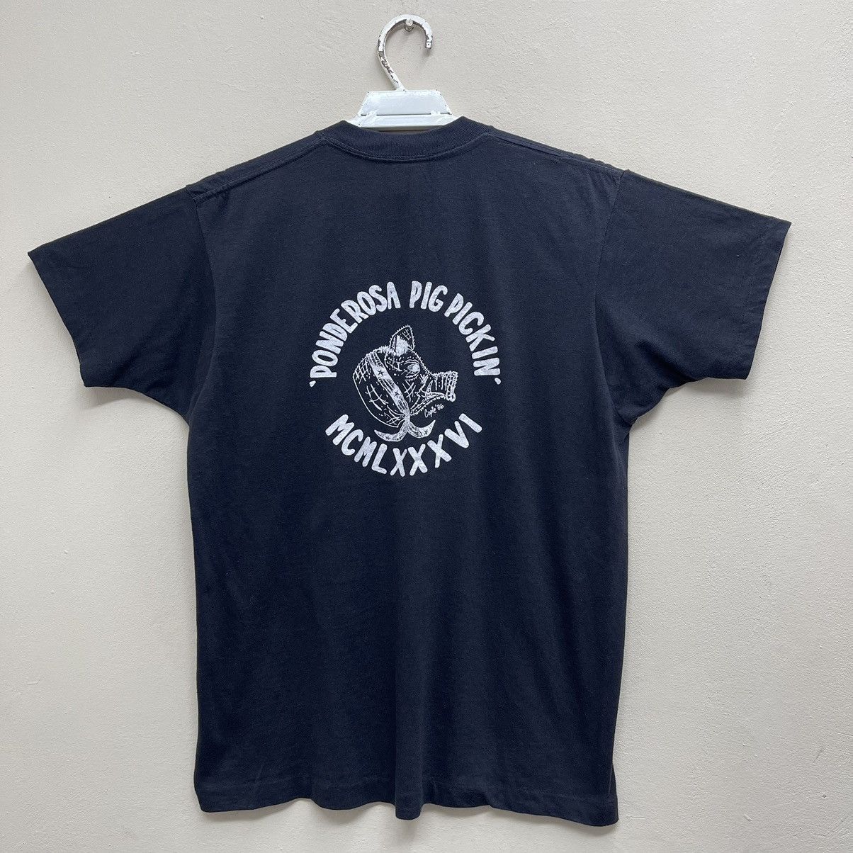 Vintage Vintage 80s T-Shirt Ponderosa Pig Pickin' MCMLXXXVI Size US XL / EU 56 / 4 - 1 Thumbnail