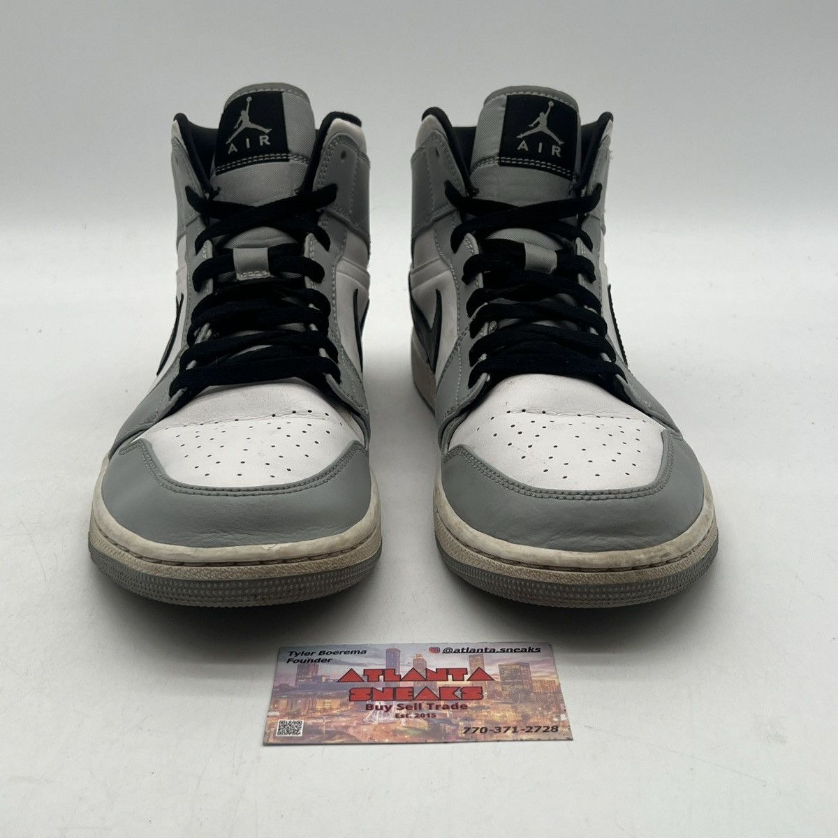 Nike Air Jordan 1 mid smoke grey Size US 11 / EU 44 - 2 Thumbnail