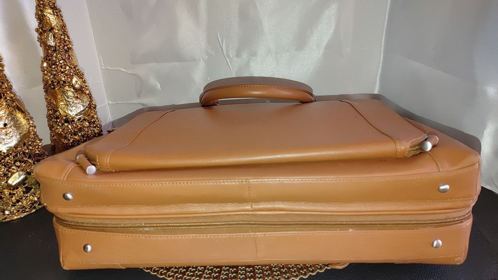 Other Levenger Blair Expandable Leather Attache Size ONE SIZE - 8 Thumbnail