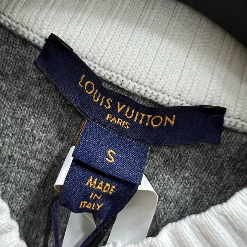 Louis Vuitton Louis Vuitton Grey logo knit sweater 2501-Nextarrow Size US S / EU 44-46 / 1 - 6 Thumbnail