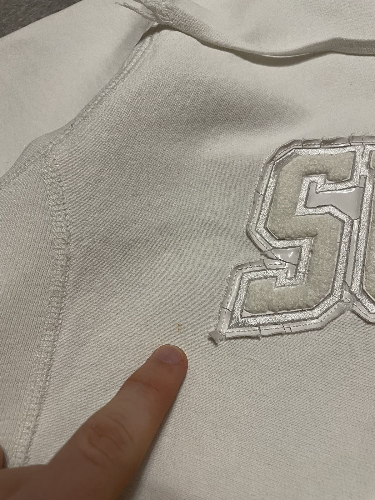 Supreme Supreme Hoodie Size US L / EU 52-54 / 3 - 9 Thumbnail