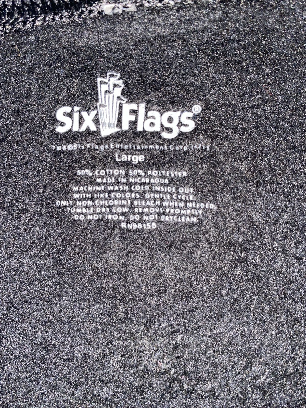 Japanese Brand Japanese Brand Six Flags Big Print On Back Sweatshirt Size US L / EU 52-54 / 3 - 9 Thumbnail