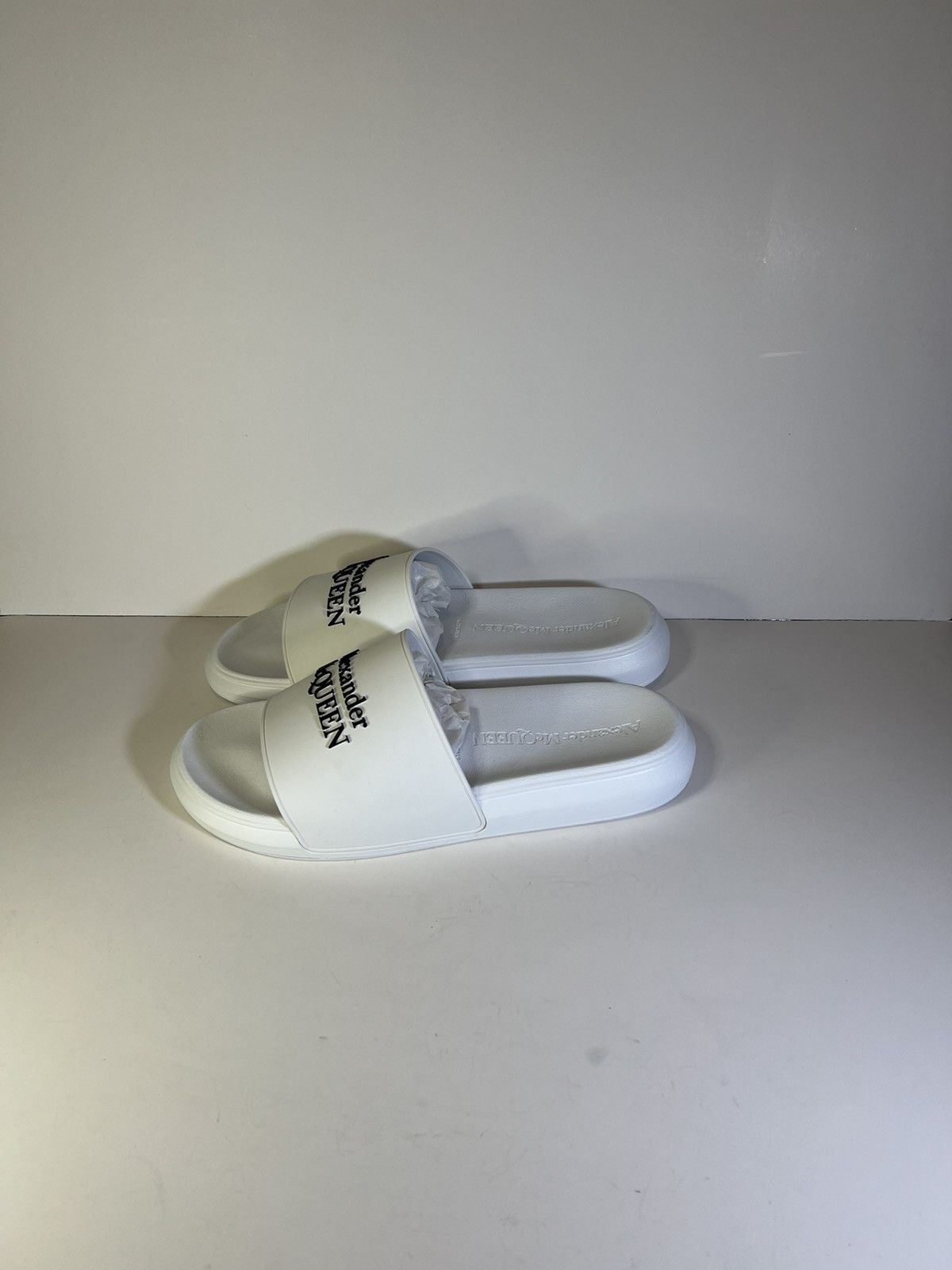 Alexander McQueen Alexander McQueen men's logo-embossed rubber pool slides Size US 12 / EU 45 - 2 Thumbnail