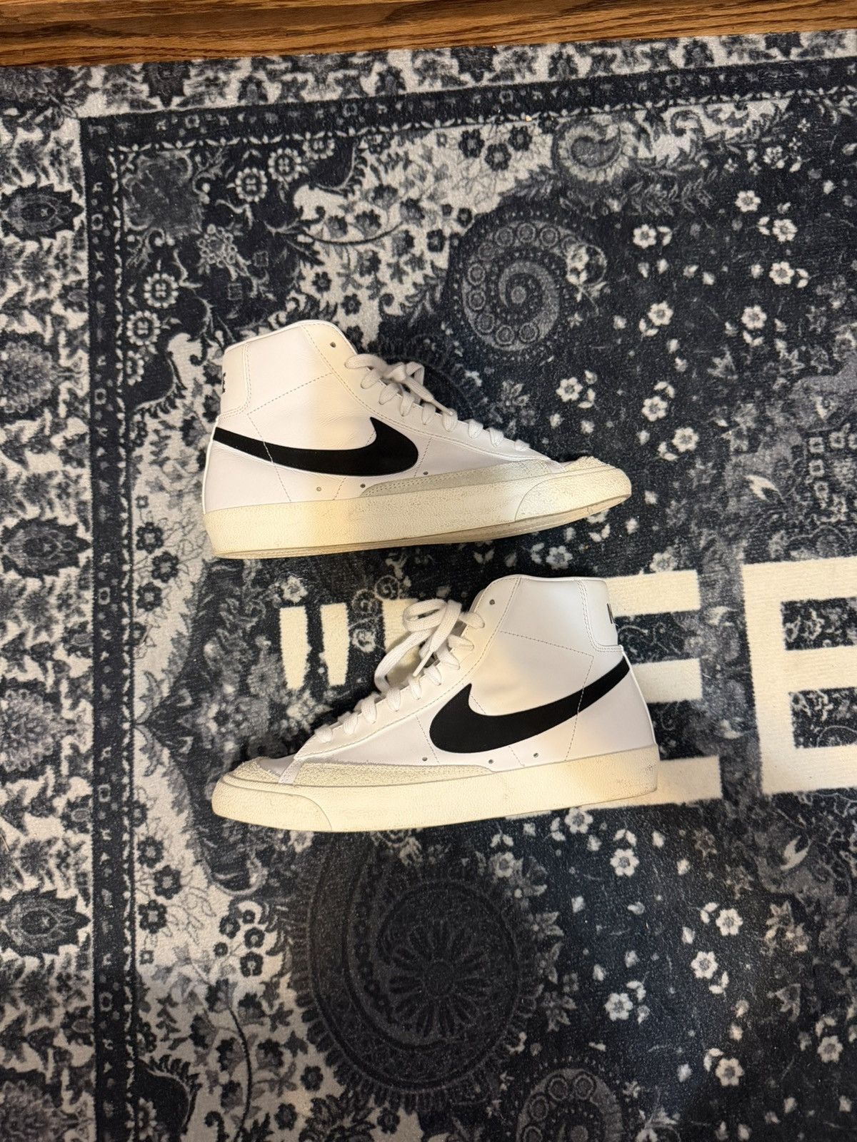 Nike NIKE BLAZER MID '77 VINTAGE Size US 9.5 / EU 42-43 - 2 Thumbnail