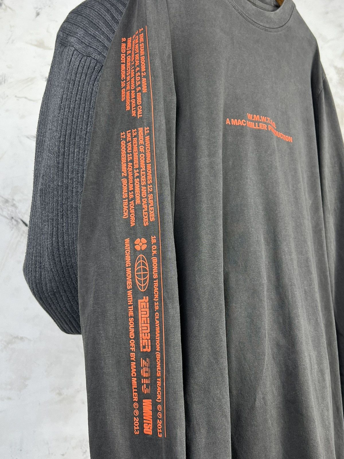 Mac Miller 2013 Mac Miller Watching Movies Long Sleeve T Shirt Size S Size US S / EU 44-46 / 1 - 3 Thumbnail
