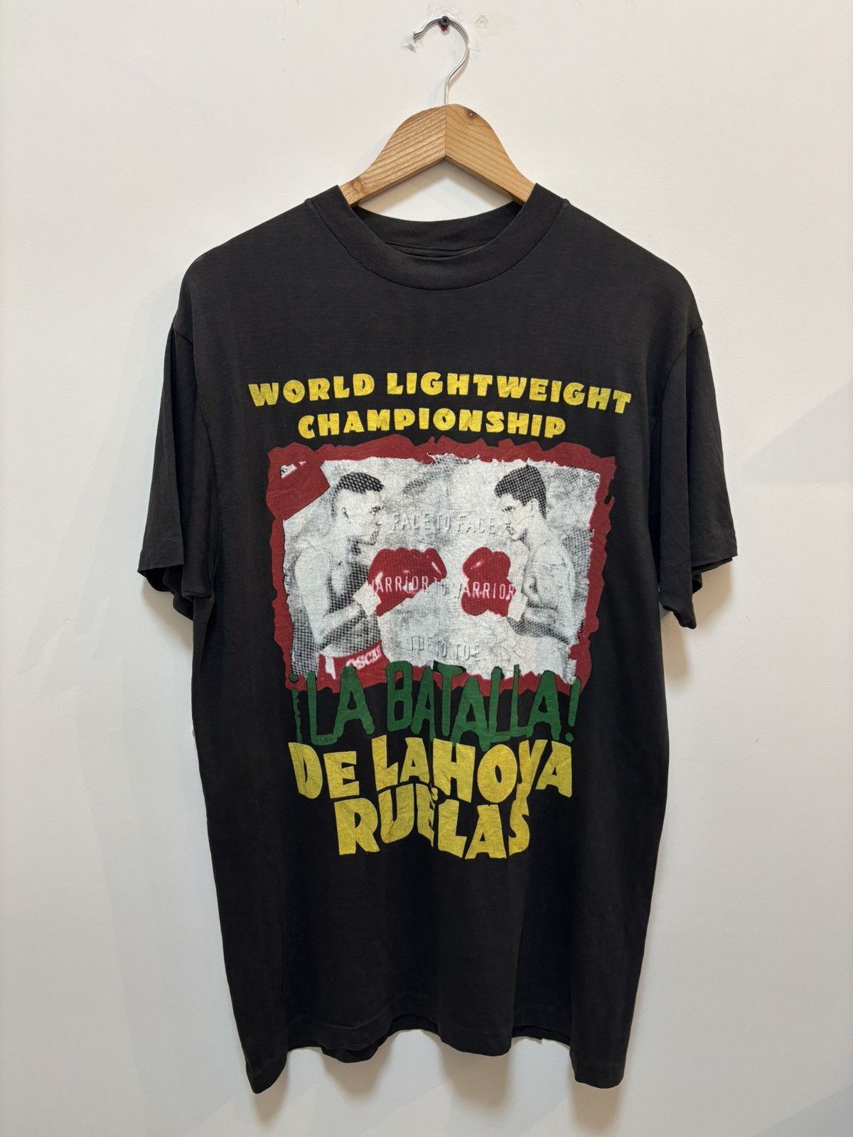 Vintage Vintage 1995 Oscar De La Hoya Vs Rafael Ruelas Boxing Tee Size US L / EU 52-54 / 3 - 1 Thumbnail