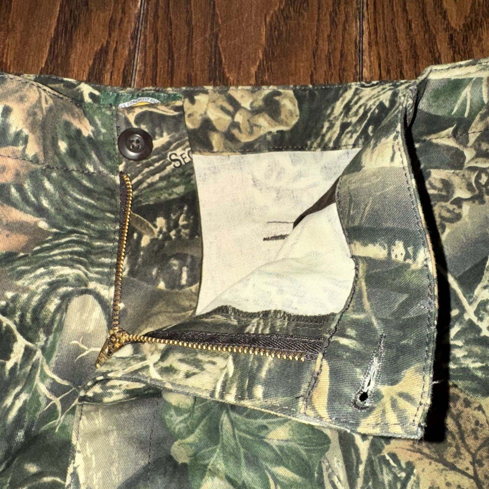 Vintage VINTAGE Cabela's Pants Mens 46x33 Camouflage Hunting Cargo Seclusion 3D Camo Adjustable Size US 30 / EU 46 - 3 Thumbnail