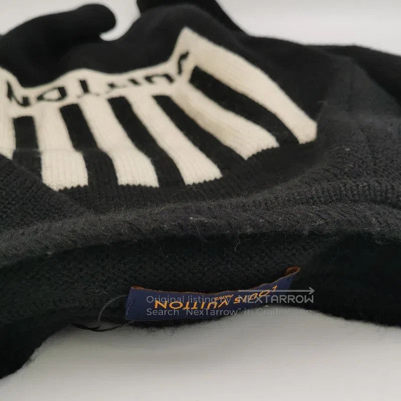 Louis Vuitton Louis Vuitton Black Wool Logo Sweater Size S. Size US S / EU 44-46 / 1 - 5 Thumbnail