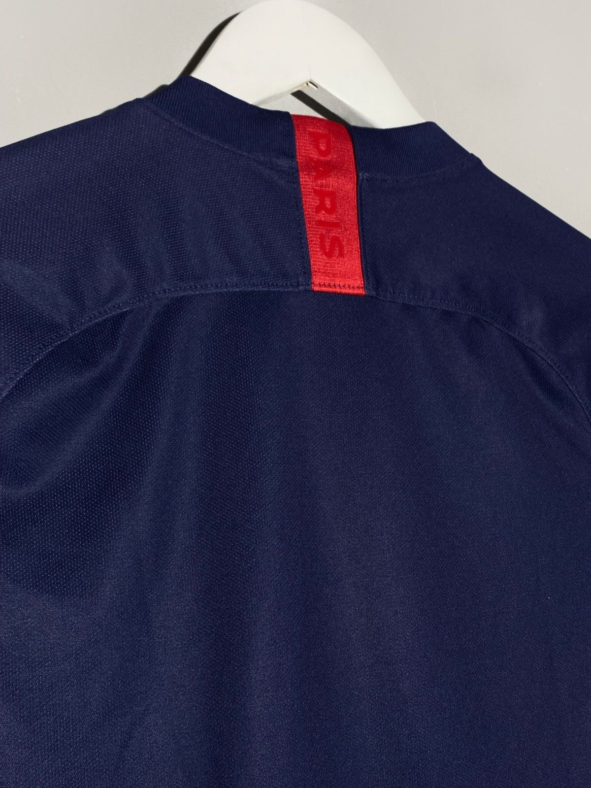 Nike Nike PSG Paris Saint Germain 2019/20 Home Soccer Jersey Size US S / EU 44-46 / 1 - 13 Thumbnail