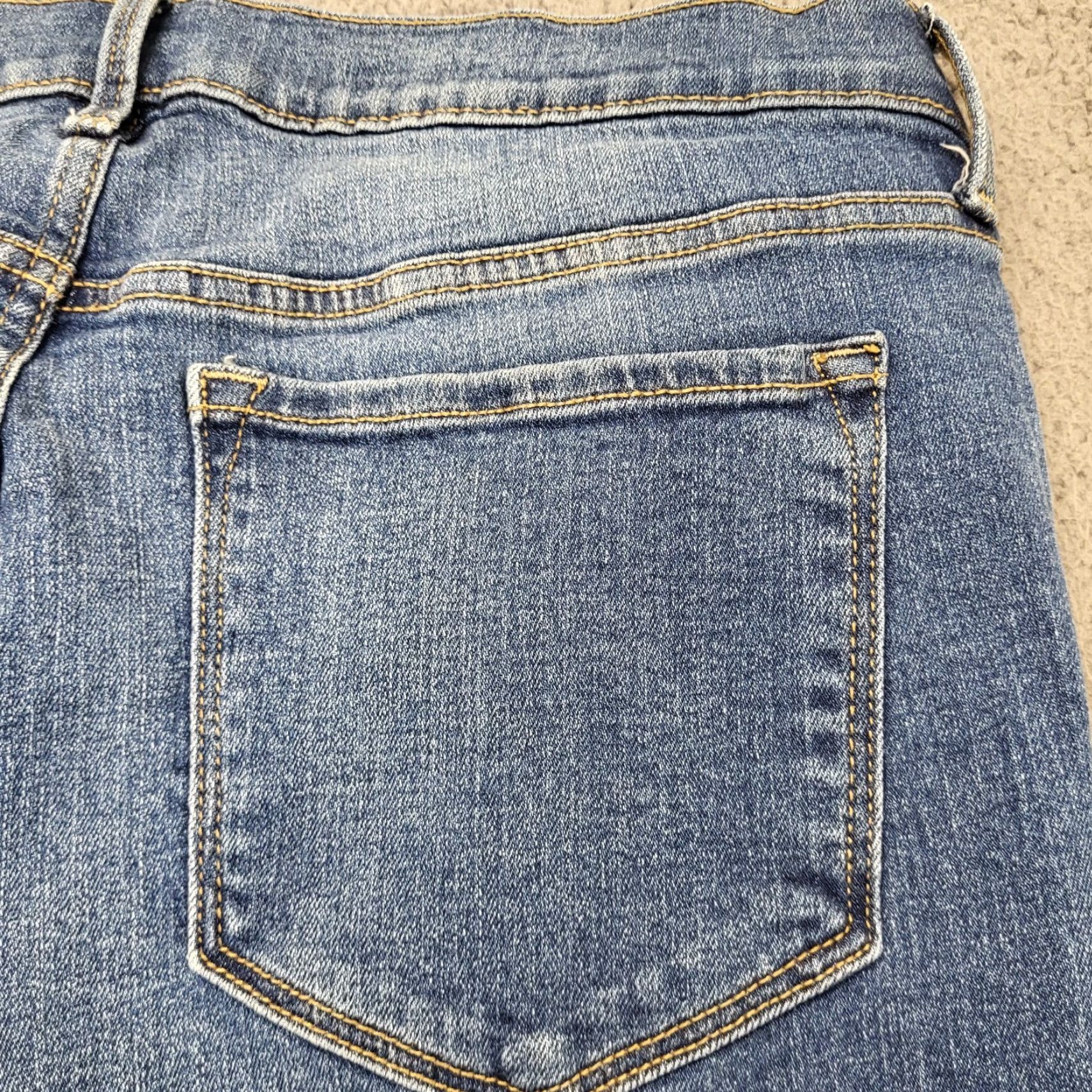 Old Navy Old Navy Jeans Women's Size 12 Blue Distressed Mid Rise Straight Leg Denim 5-Pocket N/A? Not allowed. Size 34" / US 12 / IT 48 - 4 Thumbnail