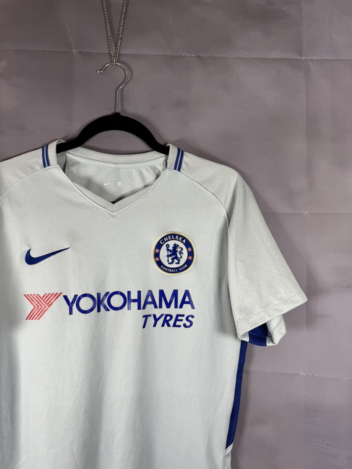 Chelsea Soccer × Nike × Vintage Vintage Chelsea 2017/18 Away Nike Jersey Blokcore Small Size US S / EU 44-46 / 1 - 2 Thumbnail