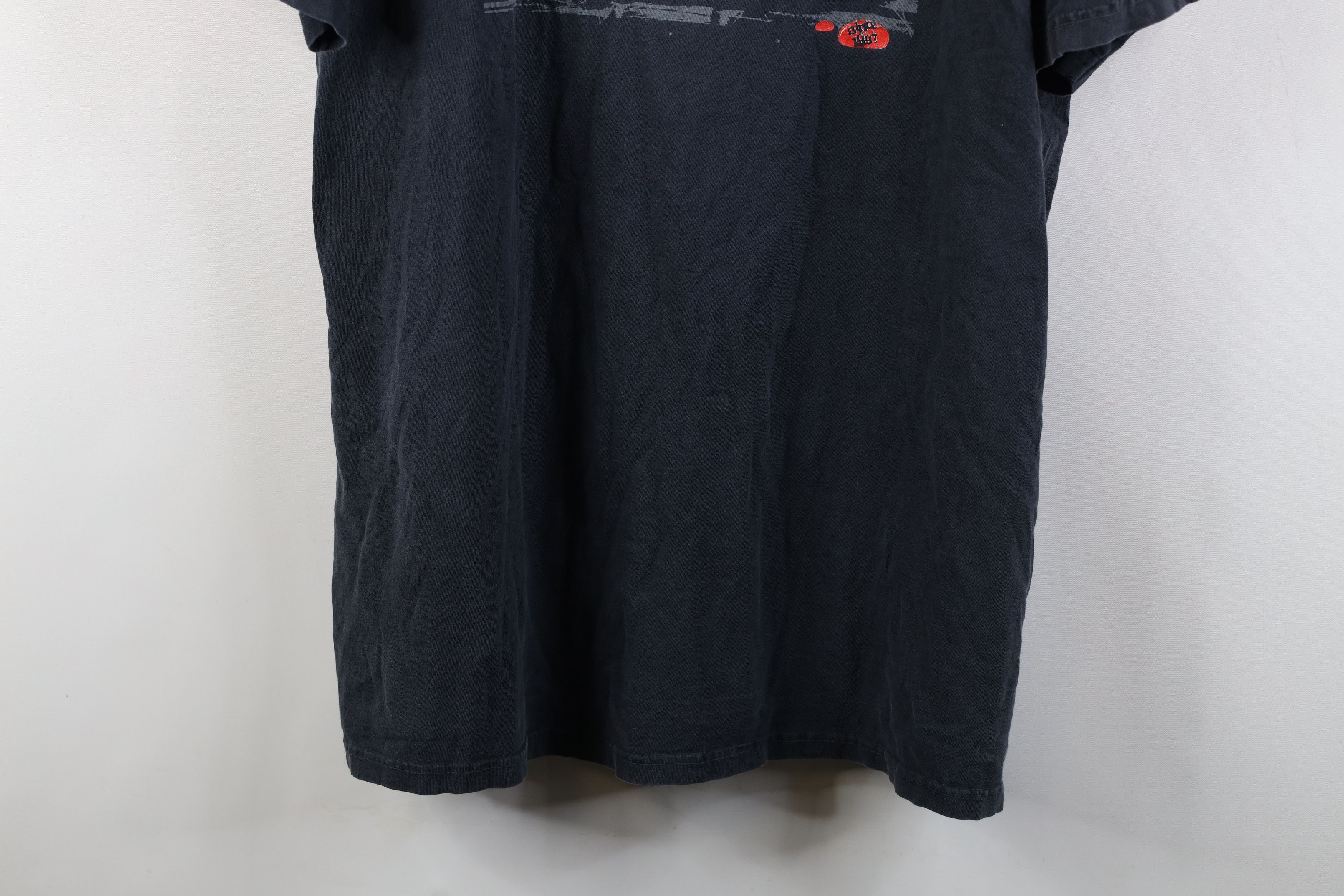 Vintage Vintage 90s Too Close To Hate Sevendust Band T-Shirt Black Size US XXL / EU 58 / 5 - 3 Thumbnail