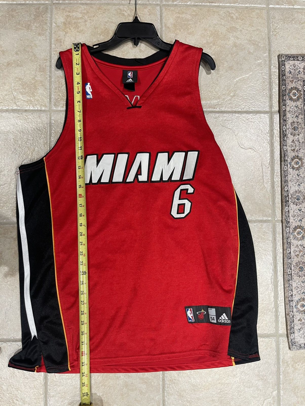 Adidas × NBA Adidas Miami Heat LeBron James #6 Basketball Jersey Size US L / EU 52-54 / 3 - 7 Thumbnail