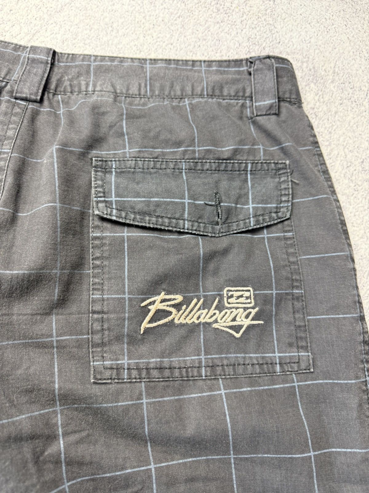 Billabong Vintage Billabong Striped Shorts Streetwear Style Size 34 Size US 34 / EU 50 - 20 Thumbnail