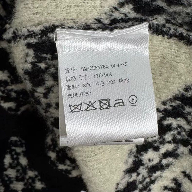 Givenchy Givenchy Black and White Bullet Screen Printed Logo Cardiga Size US XL / EU 56 / 4 - 5 Thumbnail