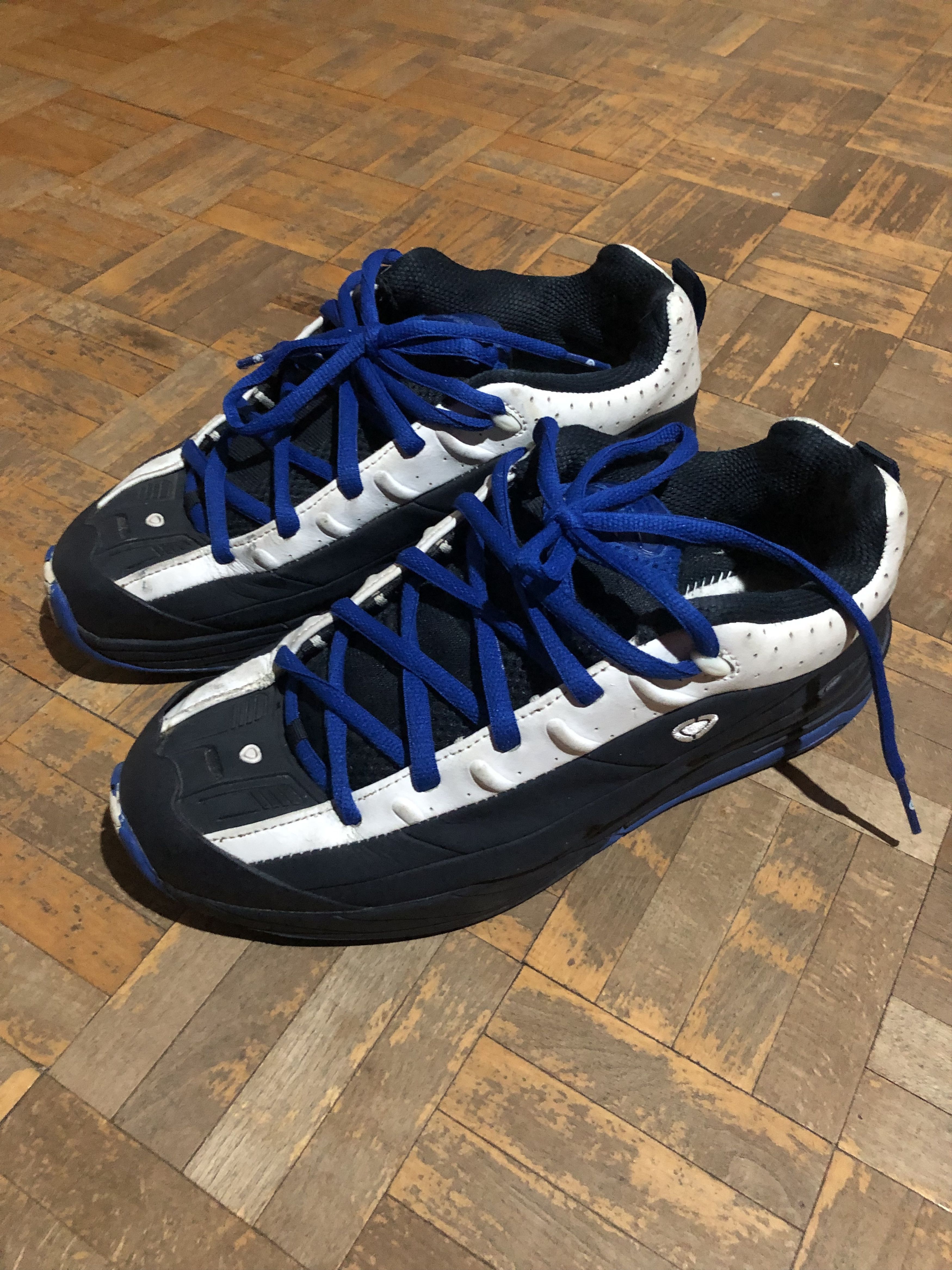 c1rca shoes