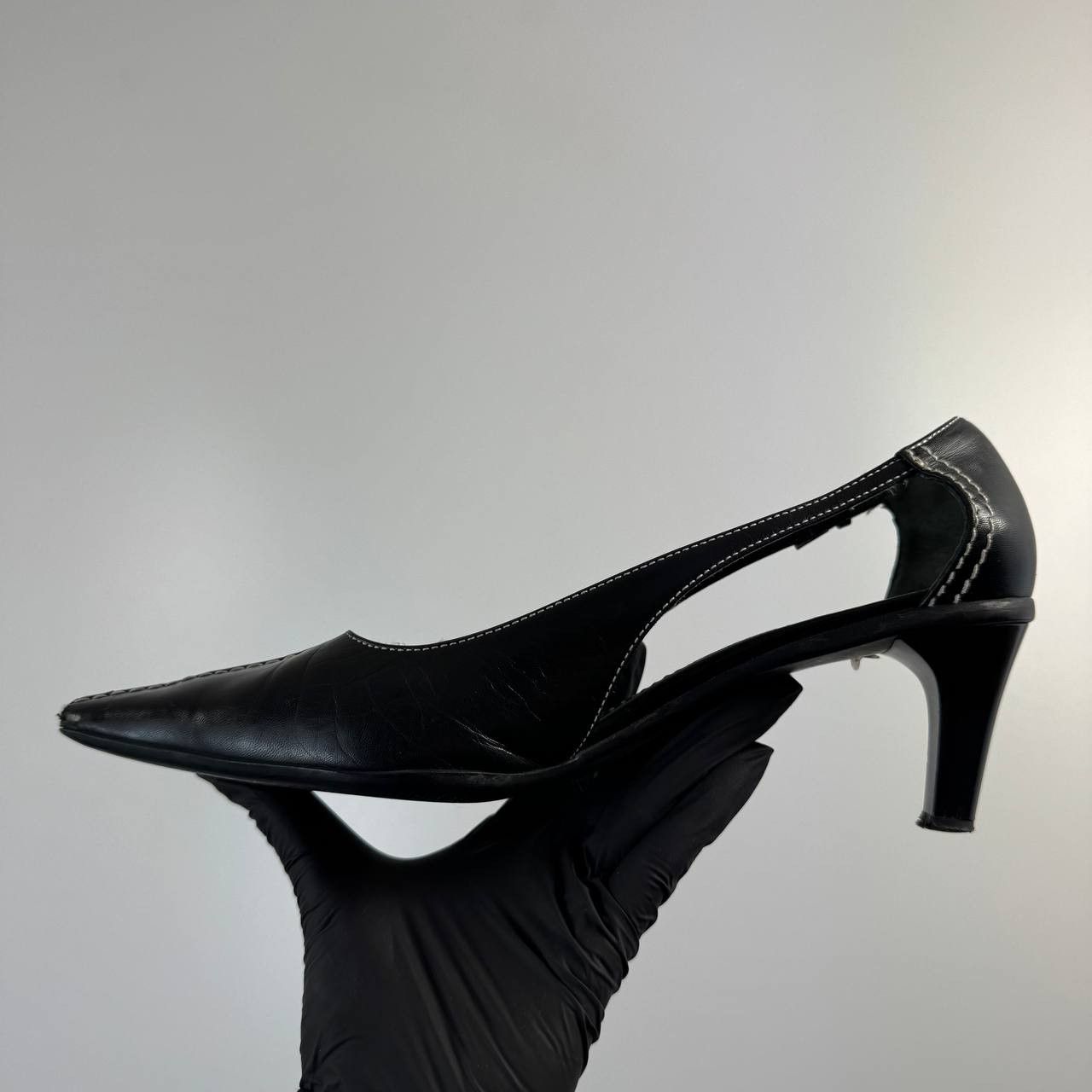 Prada Vintage Prada Slingback Pointed-Toe Kitten Heel Size 35.5 EU Size US 5.5 / IT 35.5 - 10 Thumbnail
