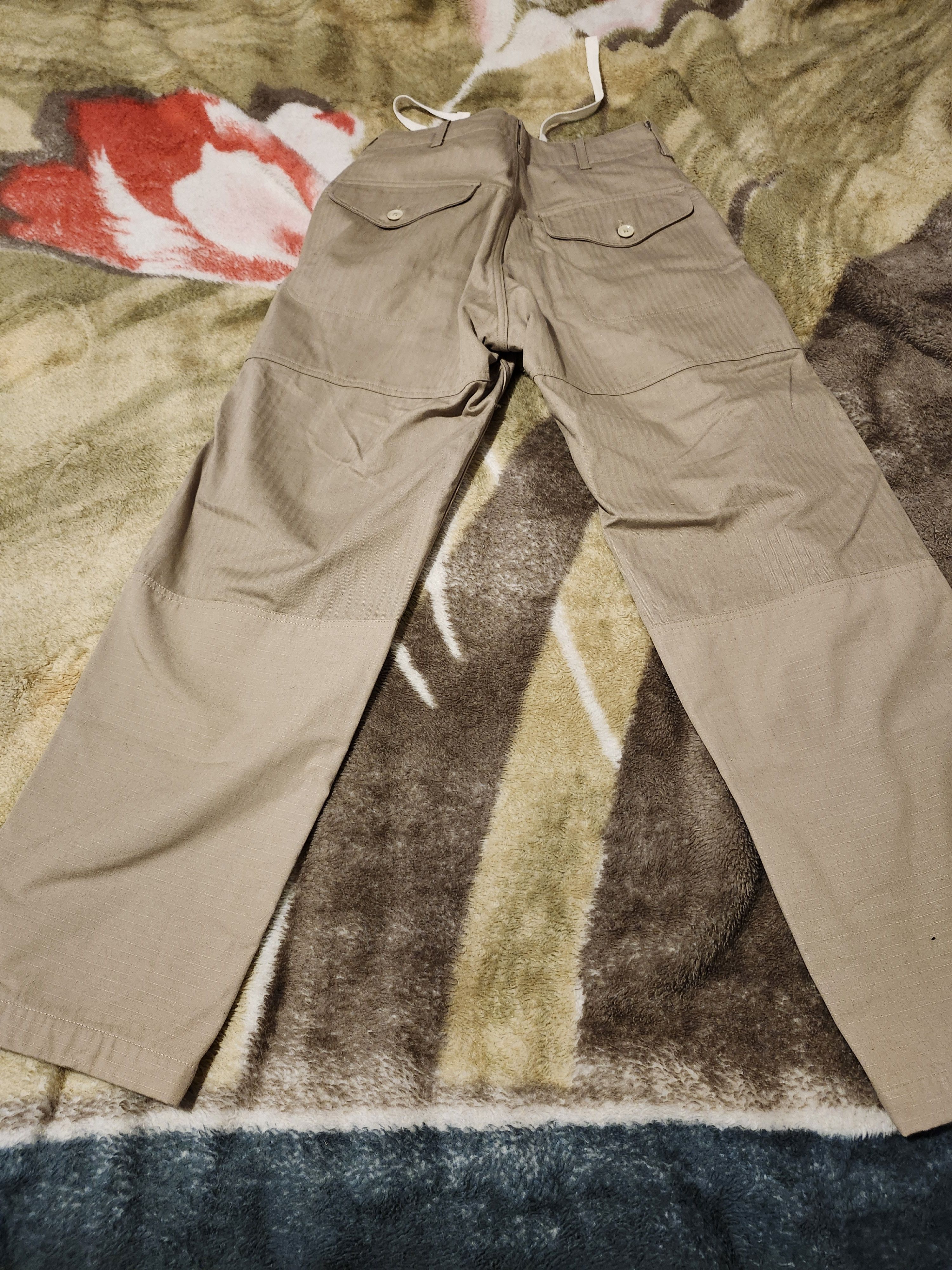 Engineered Garments Field Pant Khaki Cotton Herringbone Twill Size US 28 / EU 44 - 2 Thumbnail
