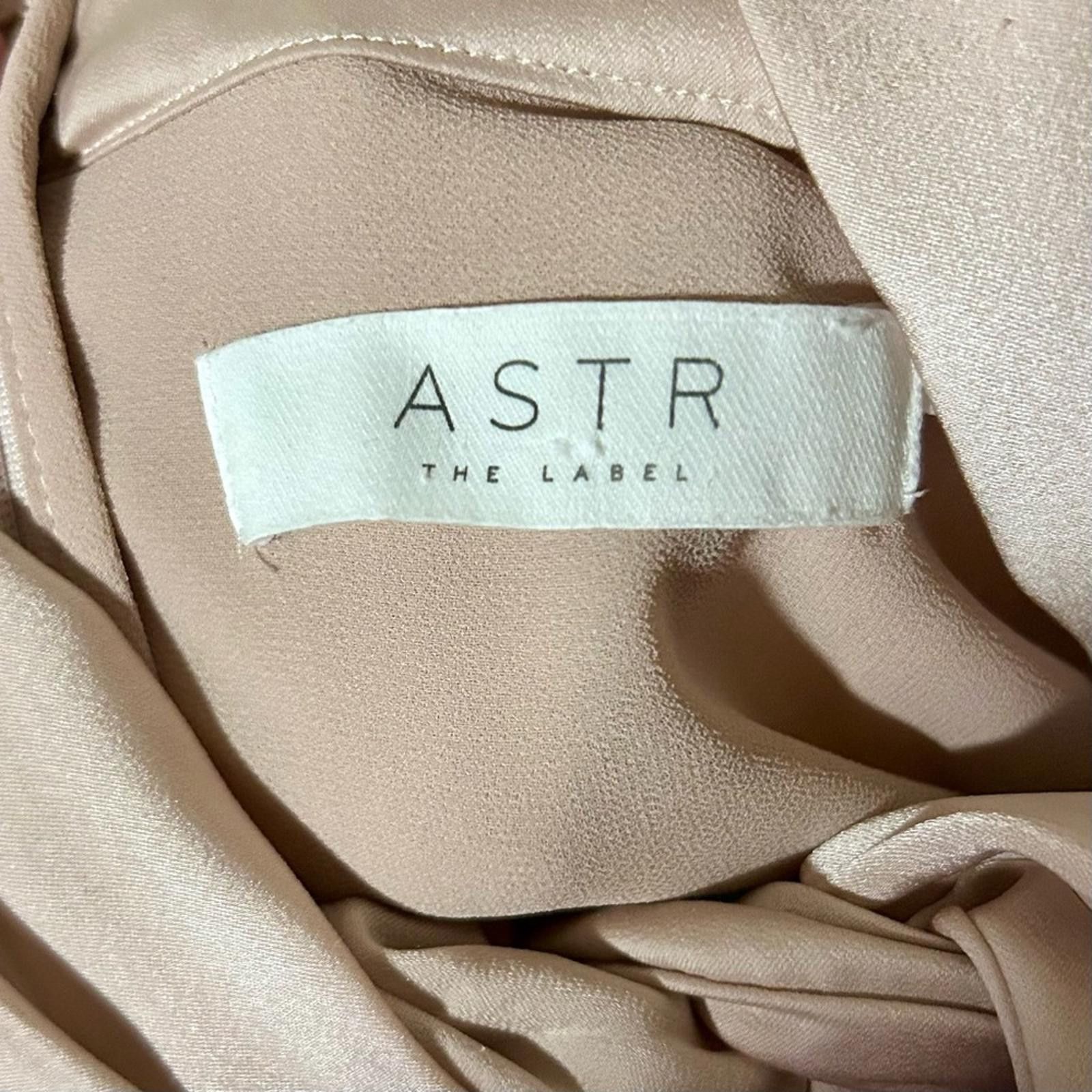 ASTR The Label ASTR the Label Champagne Satin Blouse – Style AT17289 – XL Size XL / US 12-14 / IT 48-50 - 4 Thumbnail