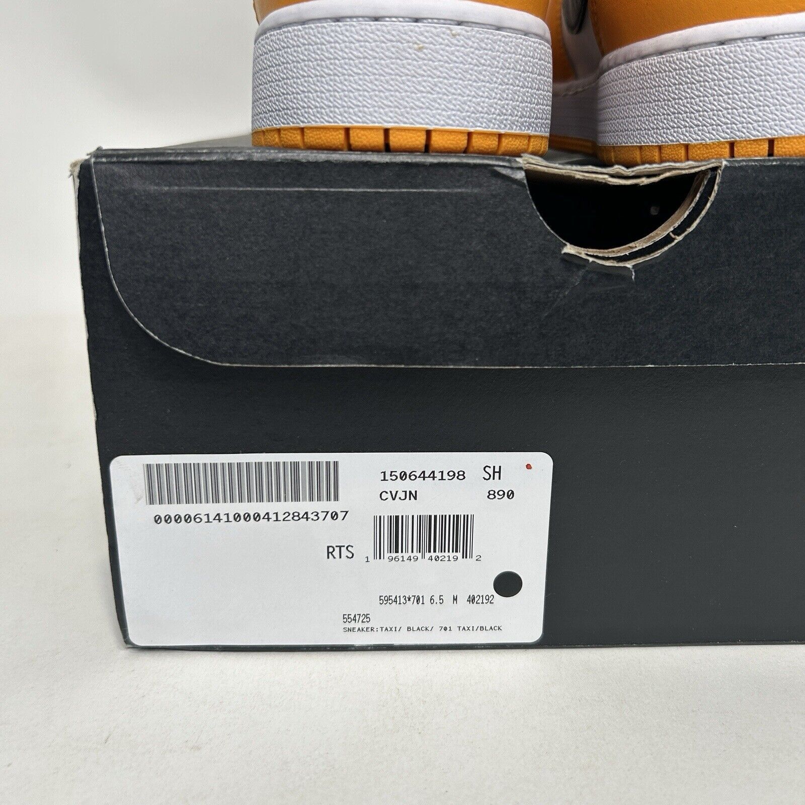 Nike Nike Air Jordan 1 Mid GS “Taxi/Yellow Toe” 2024 Size US 8 / IT 38 - 5 Thumbnail