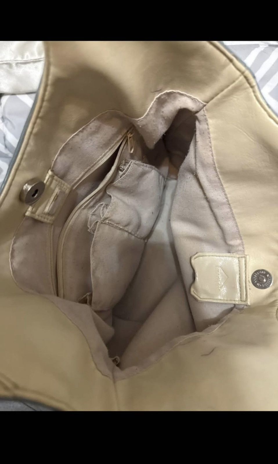 Other Blue leather shoulder bag with tan/khaki interior Size ONE SIZE - 5 Thumbnail