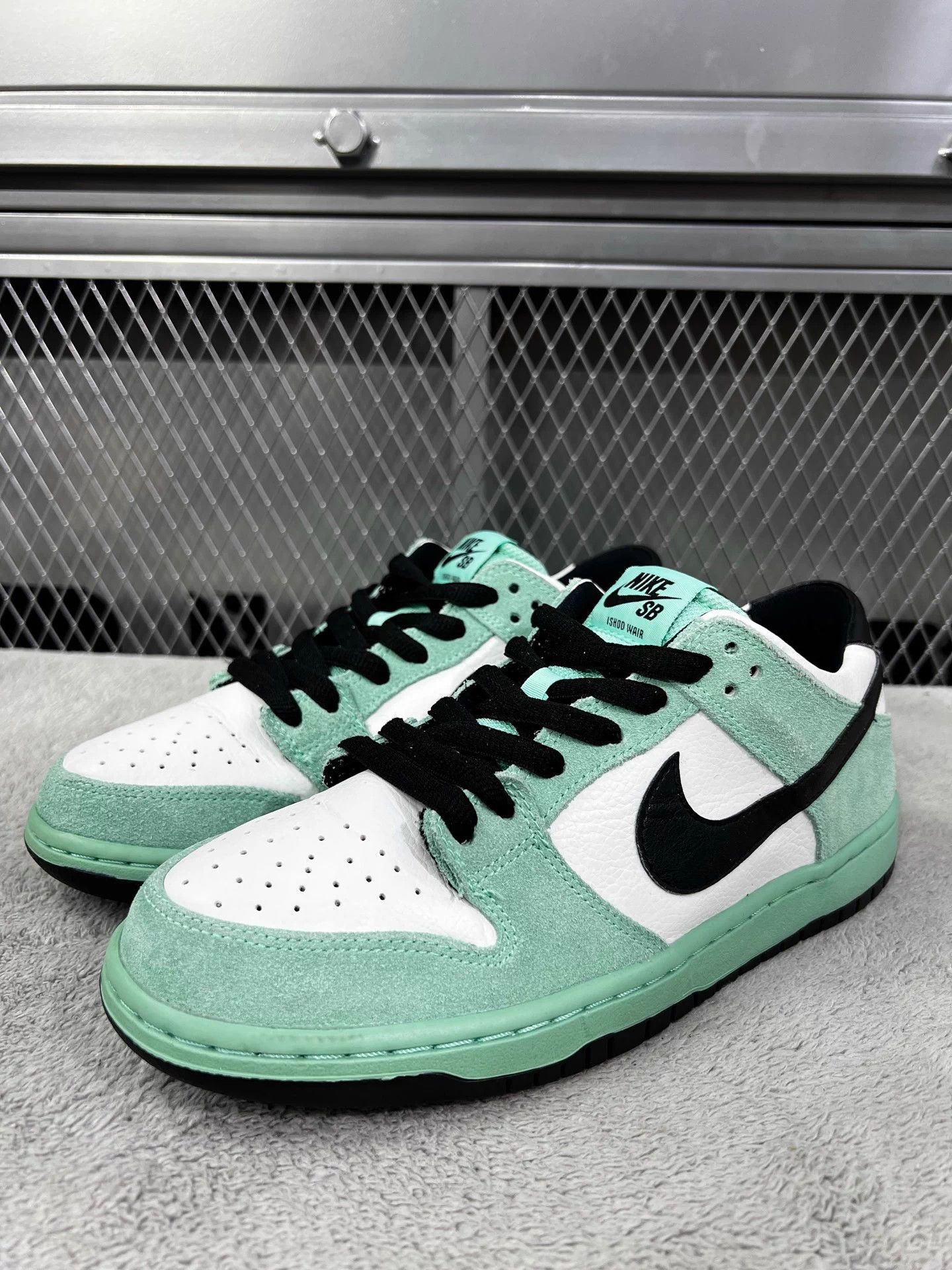 Nike Nike Dunk SB Sea Crystal Ice/White/Mint Green 42.5 Size US 9.5 / EU 42-43 - 1 Thumbnail