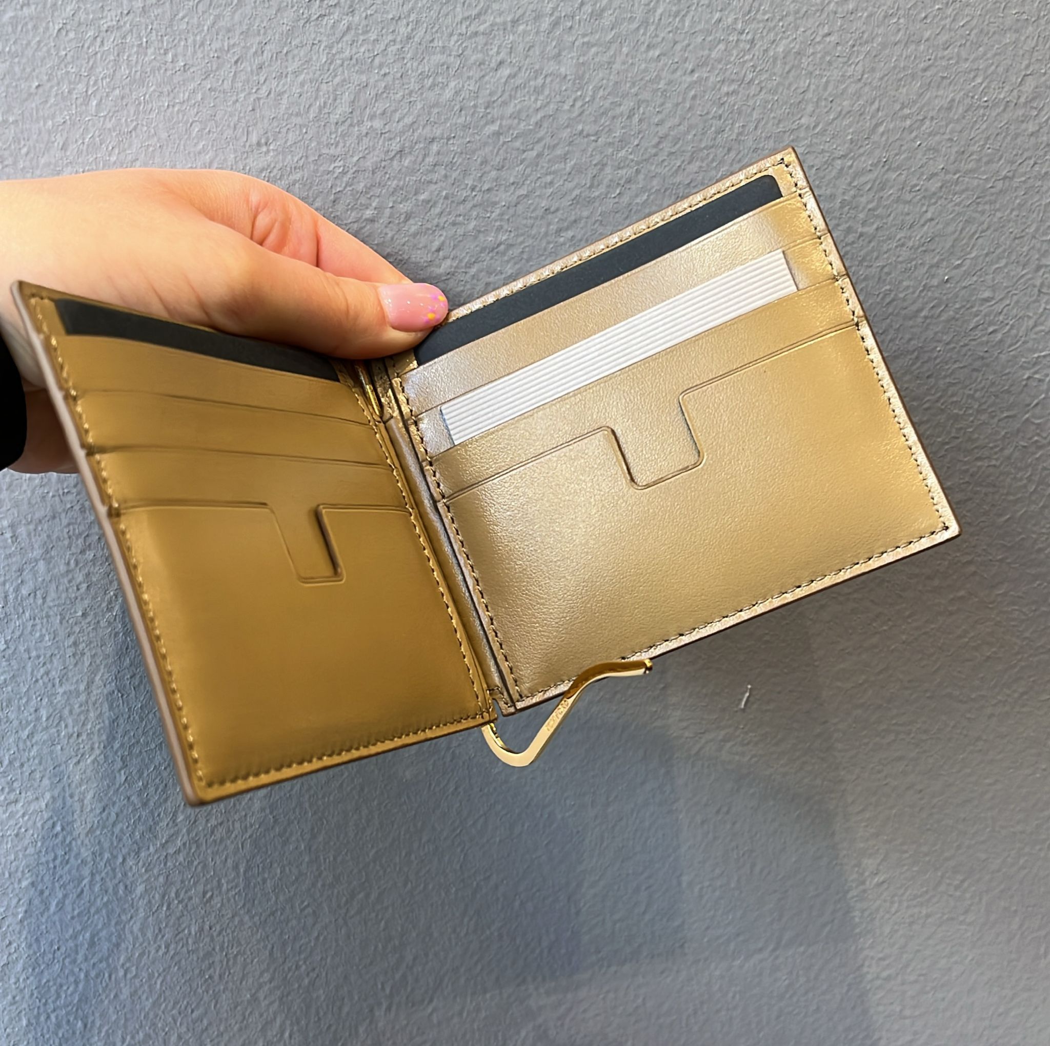 Tom Ford o1loc1c0825 Y0231 Size: OS / Wallet in Brown Size ONE SIZE - 2 Thumbnail